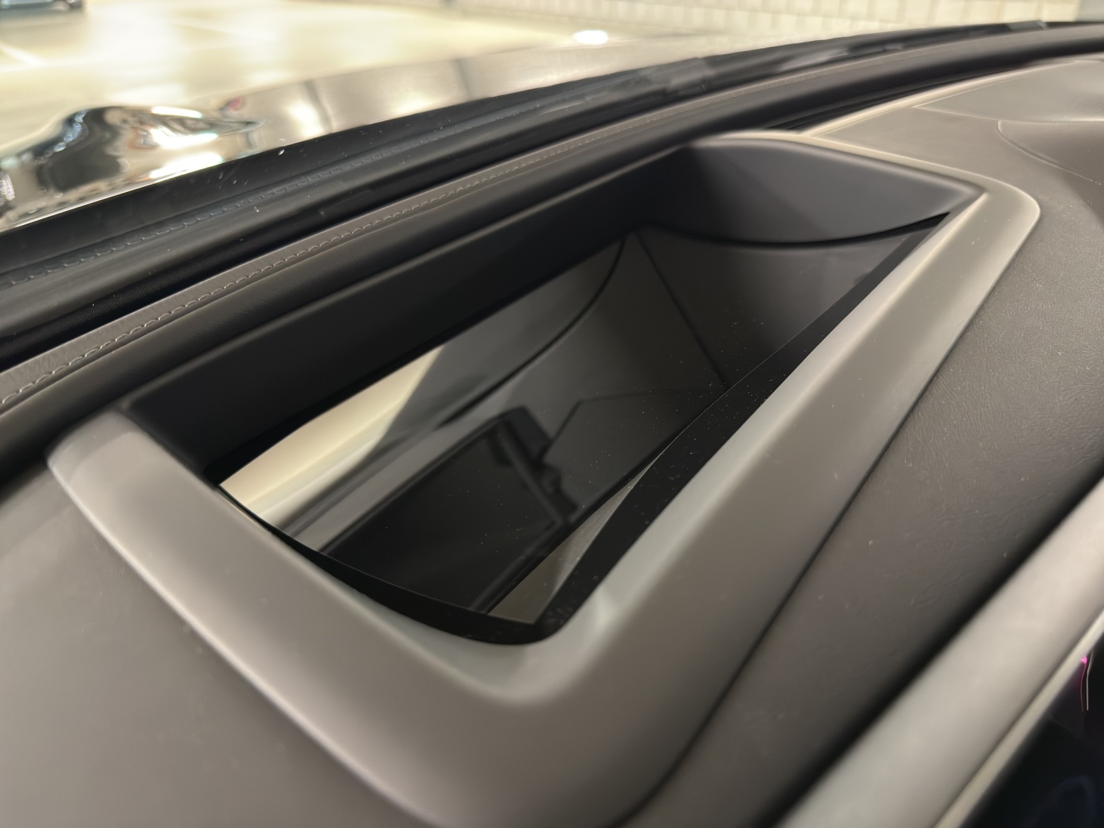 MERCEDES-BENZ C 200 T 4 Matic-image-14