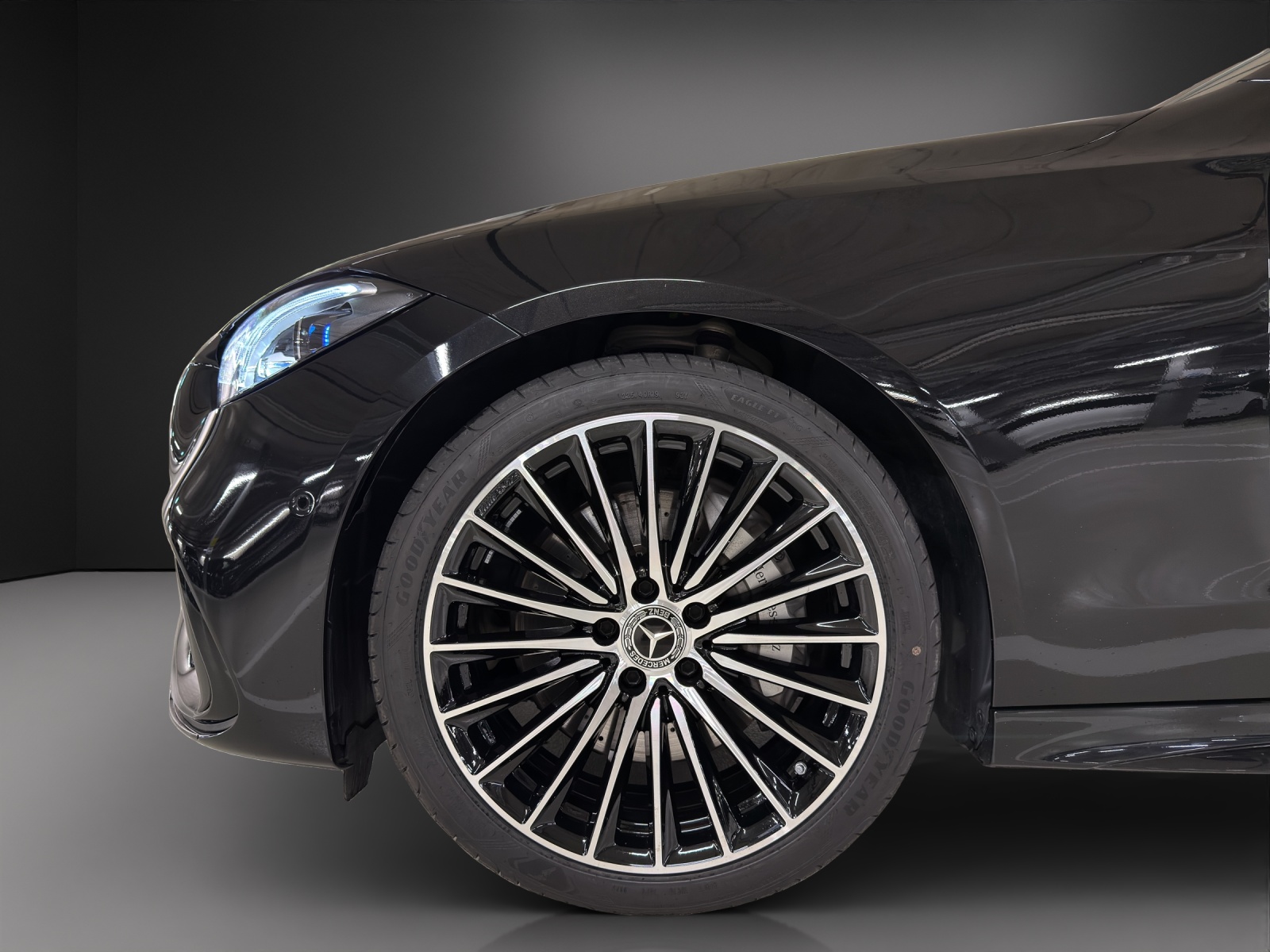 MERCEDES-BENZ C 200 T 4 Matic-image-8