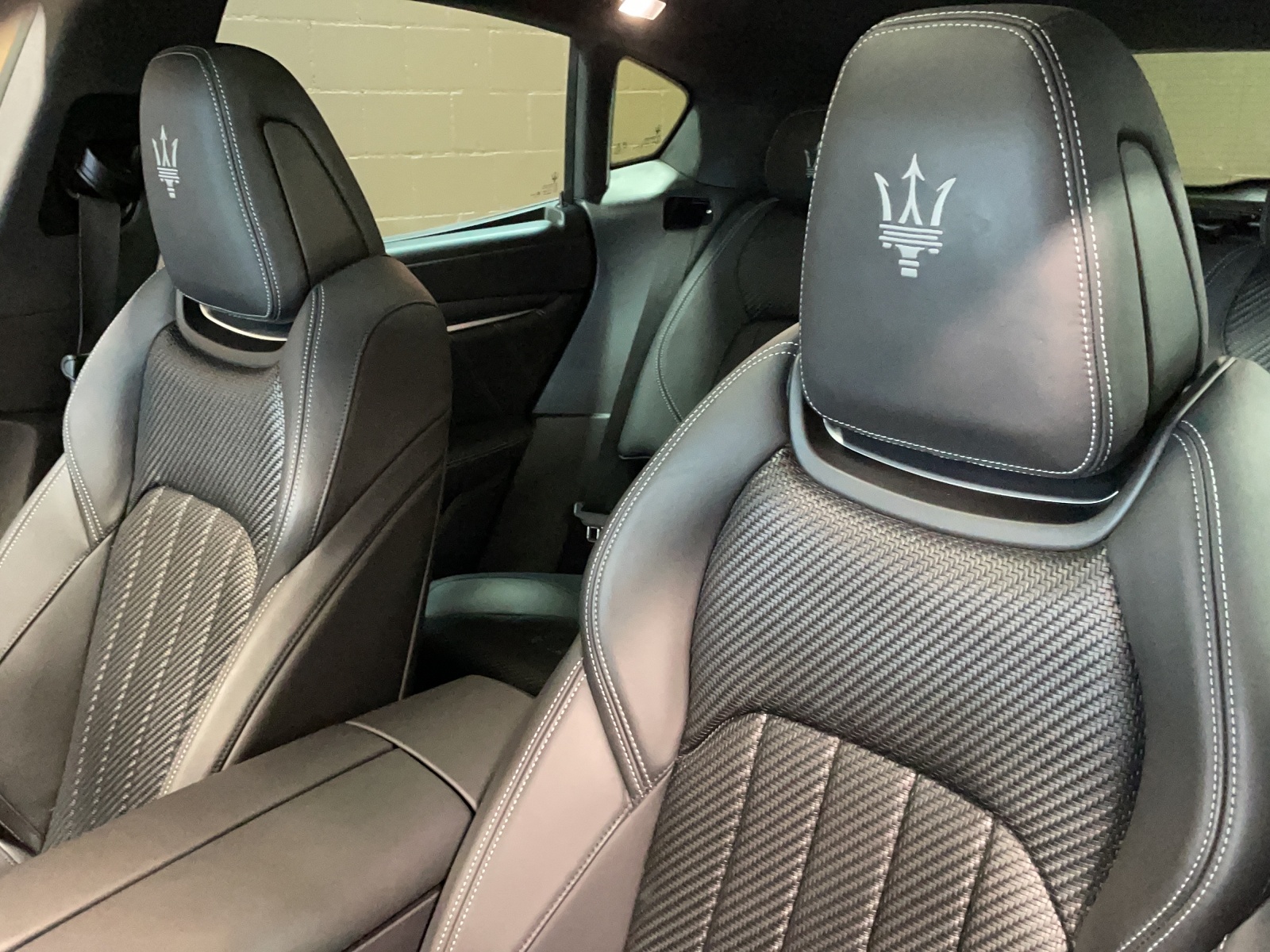 MASERATI Levante 3.0 V6 S GranLusso-image-10