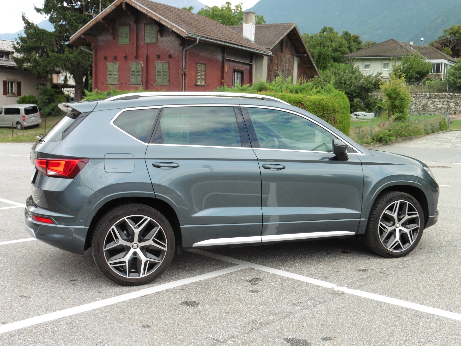 SEAT Ateca 2.0 TSI FR 4Drive DSG-image-11
