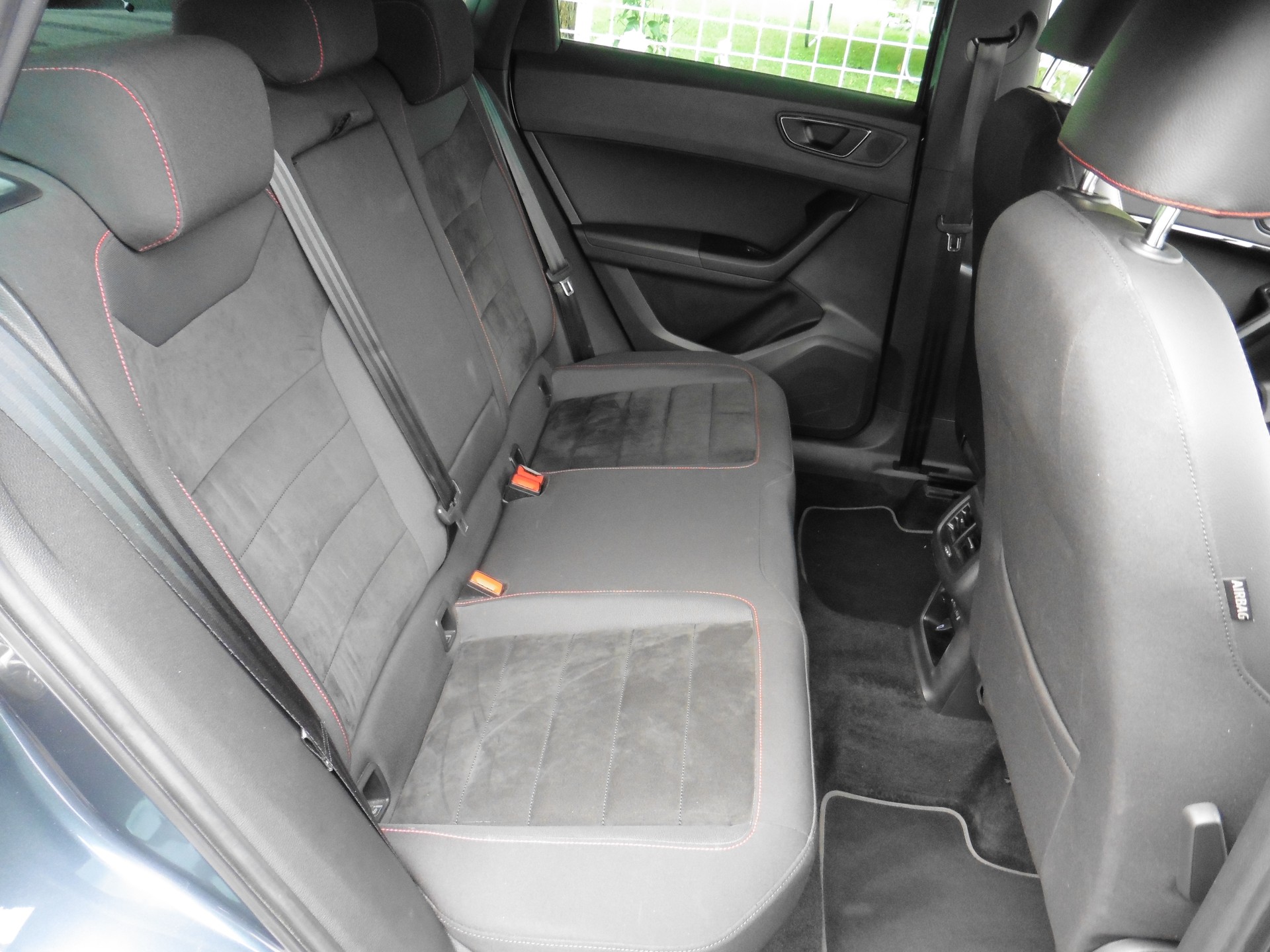 SEAT Ateca 2.0 TSI FR 4Drive DSG-image-22