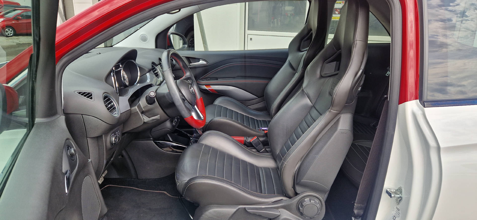 OPEL Adam 1.4i Turbo S S/S-image-4