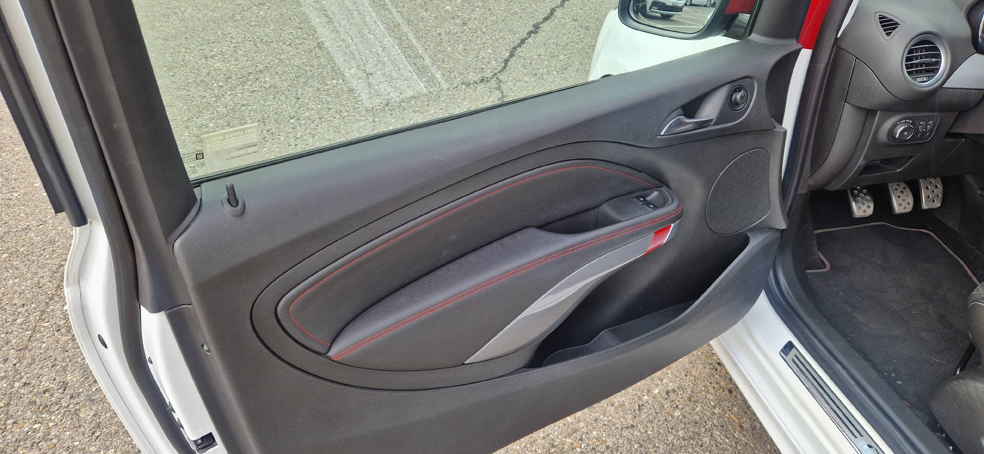 OPEL Adam 1.4i Turbo S S/S-image-2