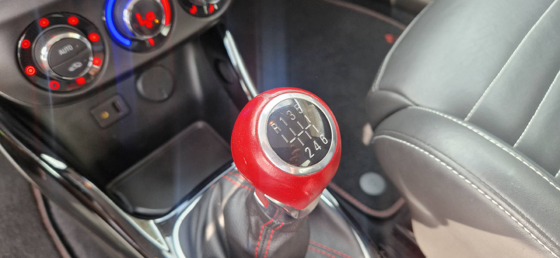 OPEL Adam 1.4i Turbo S S/S-image-10