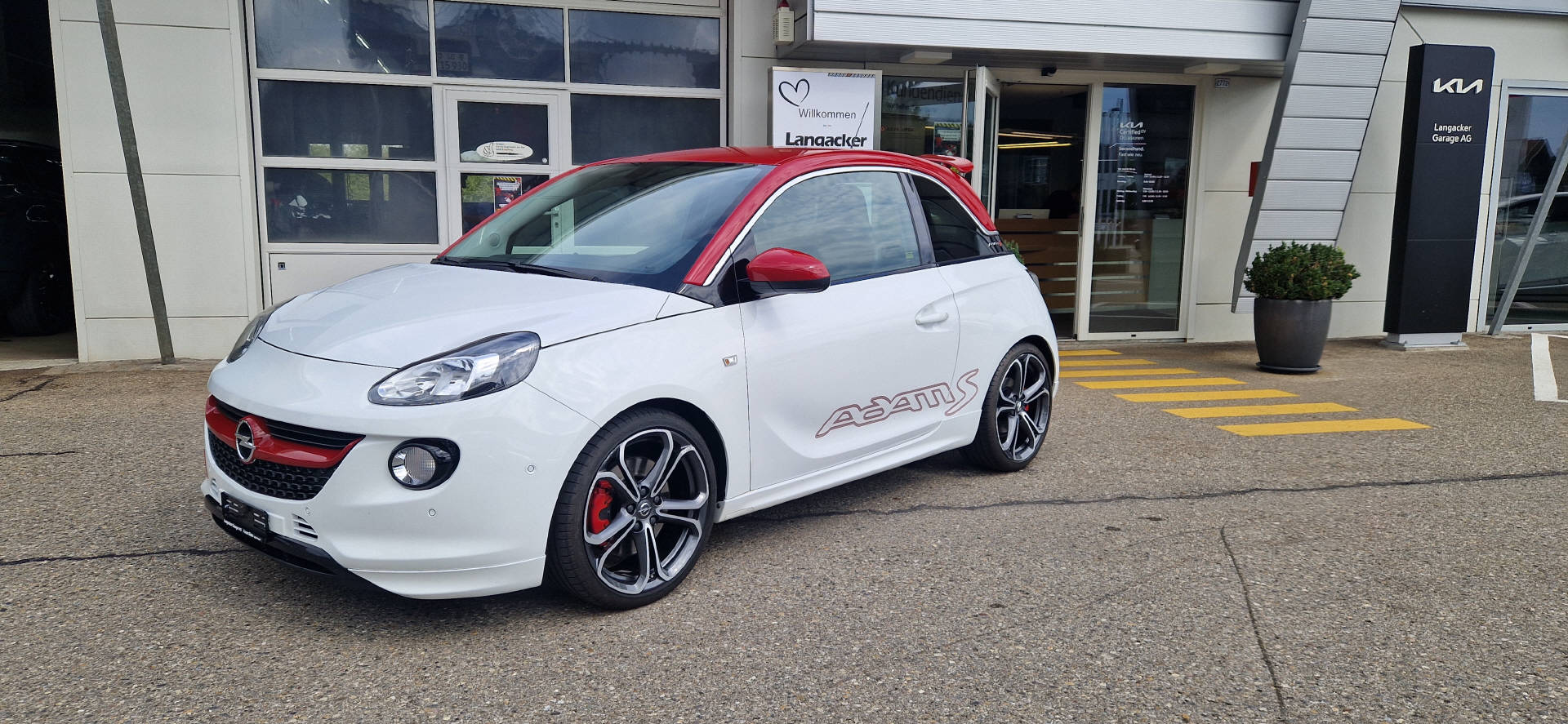 OPEL Adam 1.4i Turbo S S/S-image-1