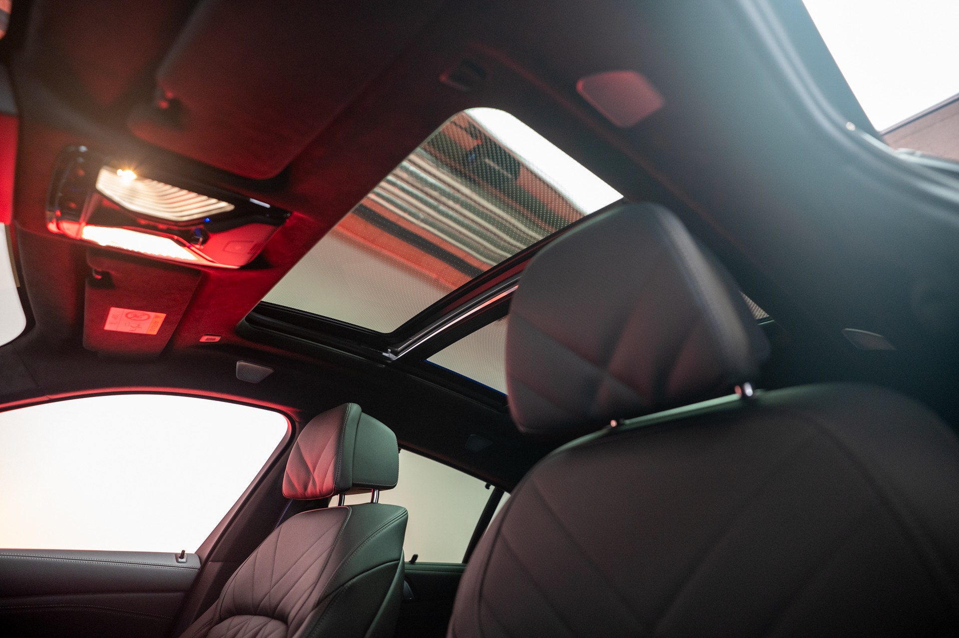 BMW X6 M60i M Sport Pro / Panorama-Glasdach / Bowers&Wilkins / 360°Kamera-image-9