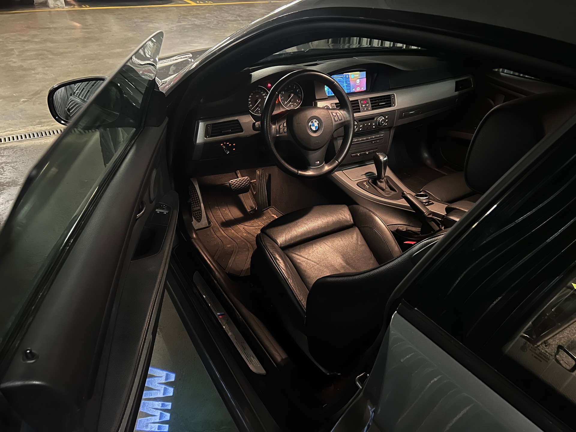 BMW 335i xDrive-image-5