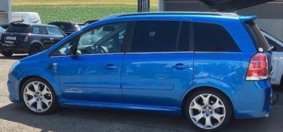 OPEL Zafira 2.0i 16V Turbo OPC-image-4