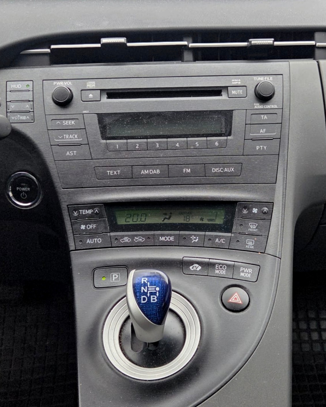 TOYOTA Prius 1.8 16V HSD Sol-image-8