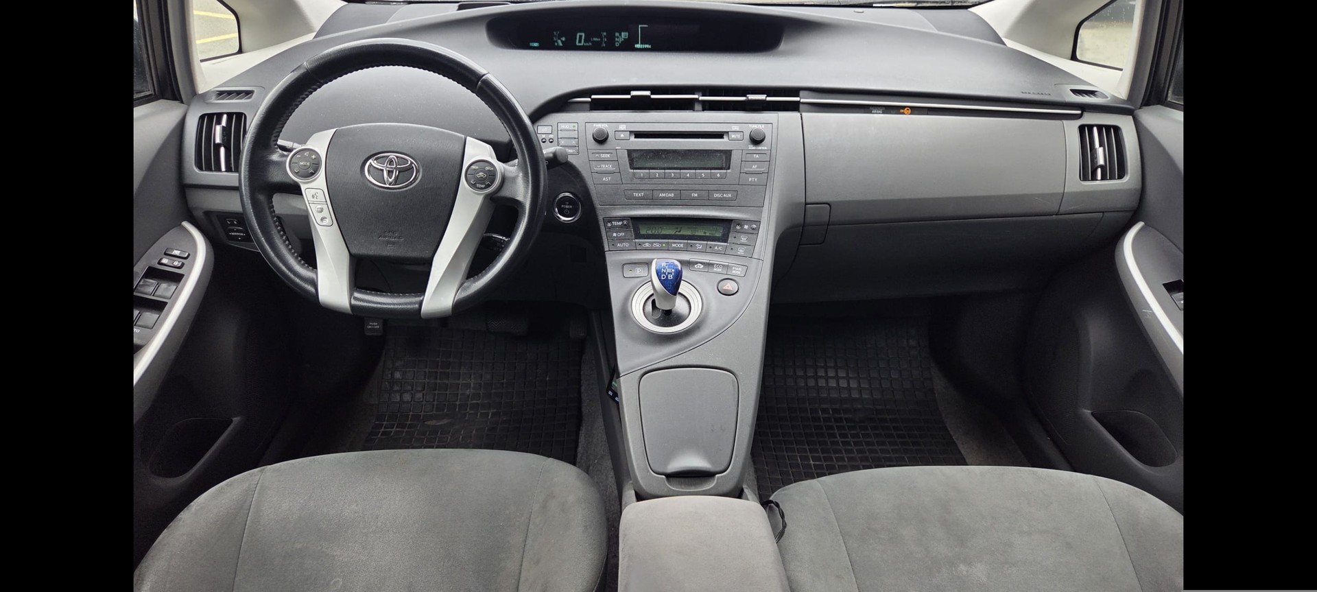 TOYOTA Prius 1.8 16V HSD Sol-image-7