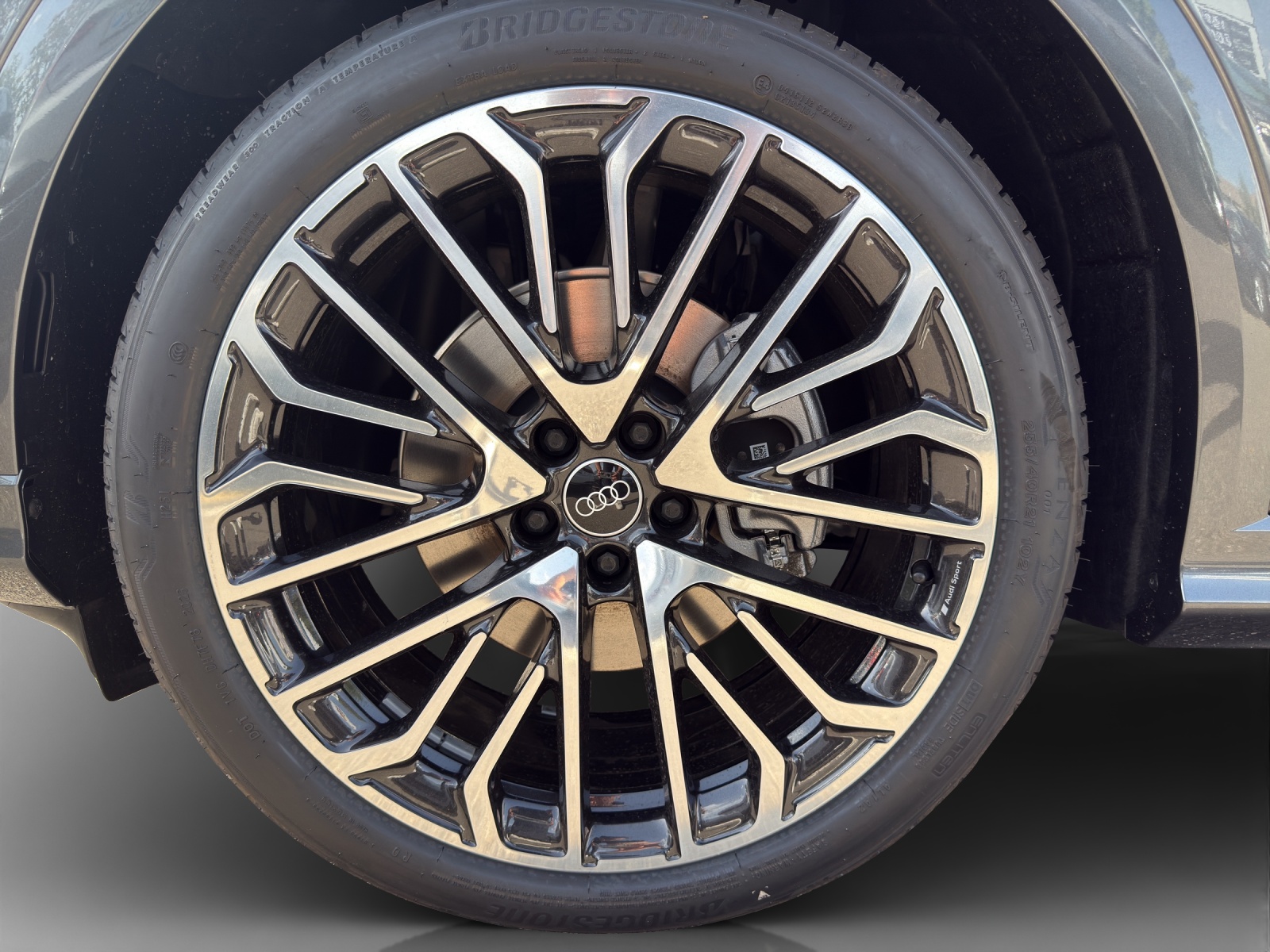 AUDI Q5 TFSI quatto 150 kW S-tronic-image-14