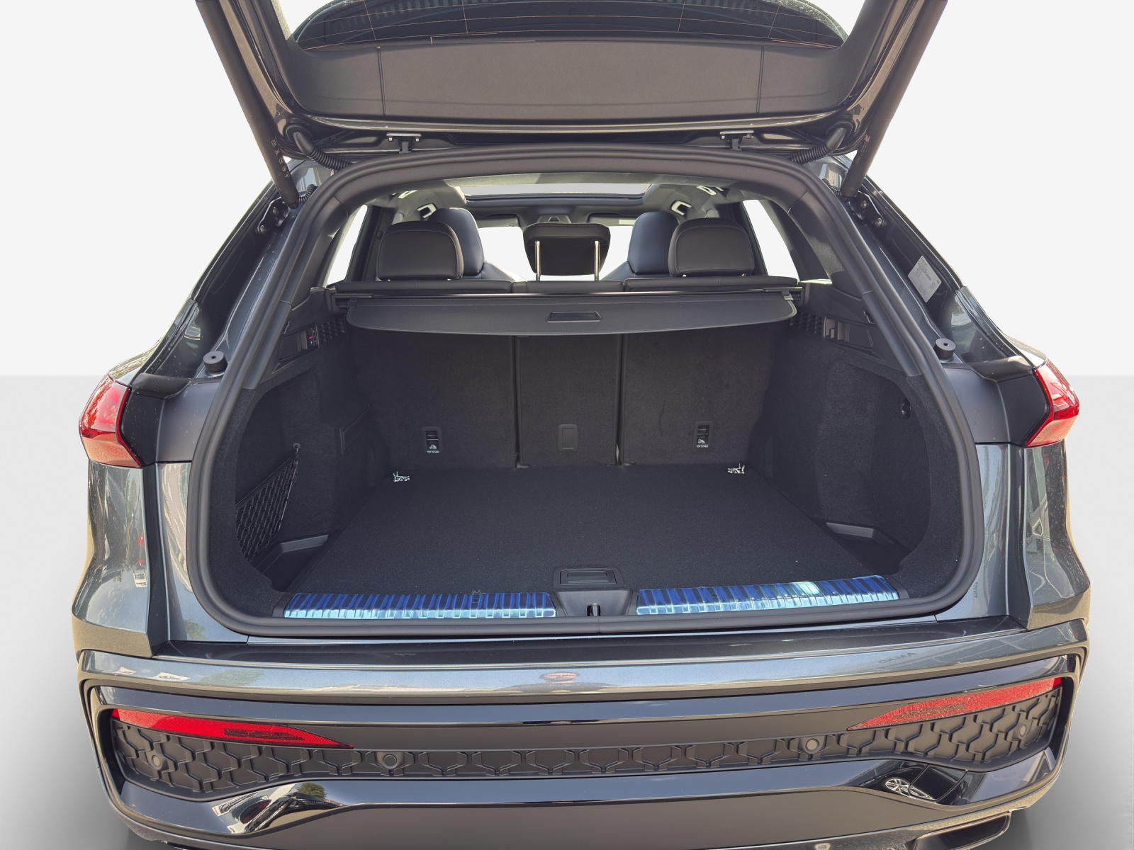 AUDI Q5 TFSI quatto 150 kW S-tronic-image-12