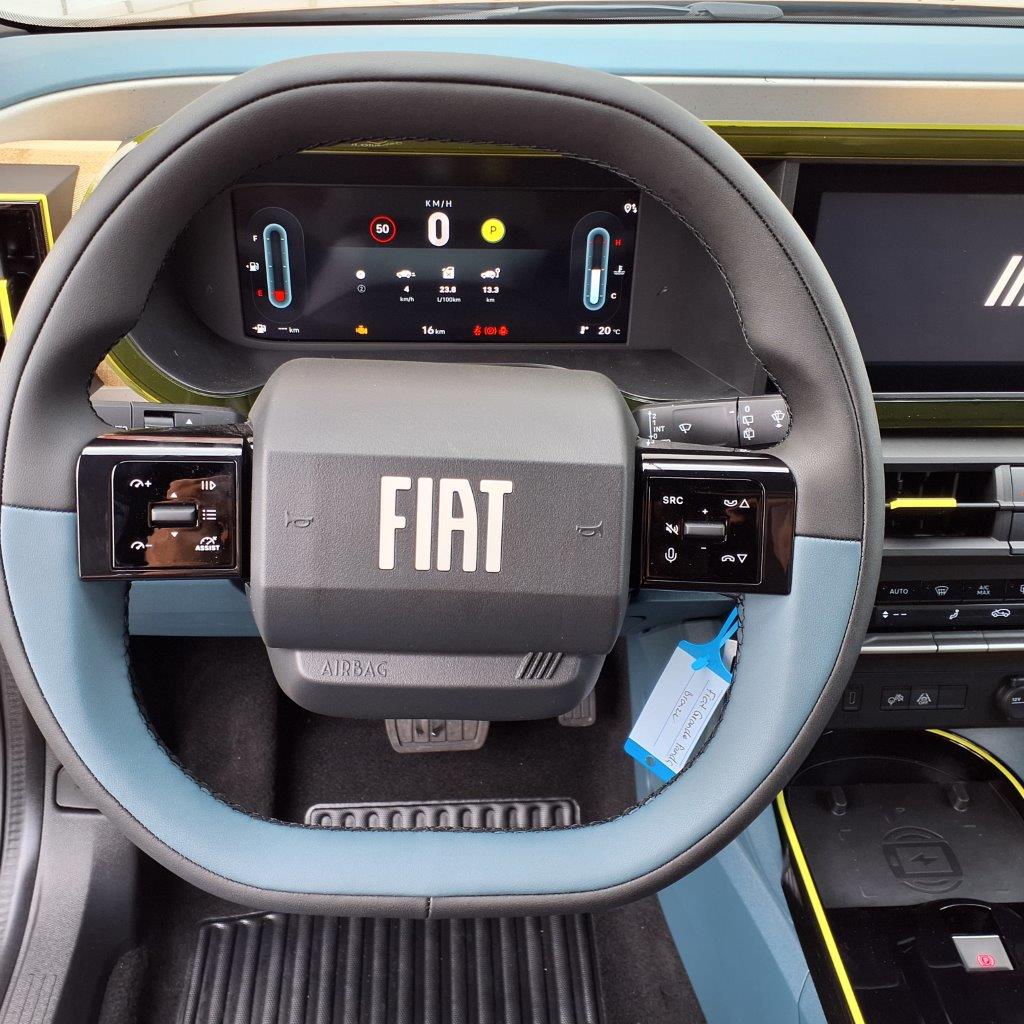 FIAT Grande Panda 1.2 Hybrid La Prima-image-9