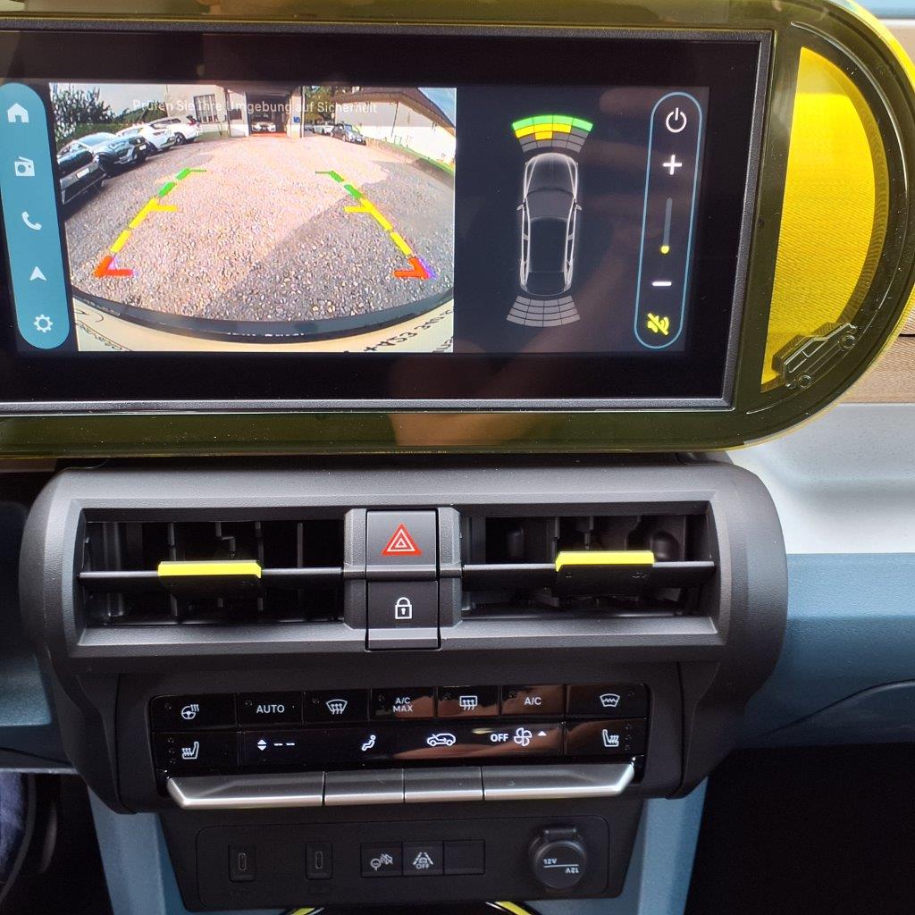 FIAT Grande Panda 1.2 Hybrid La Prima-image-11