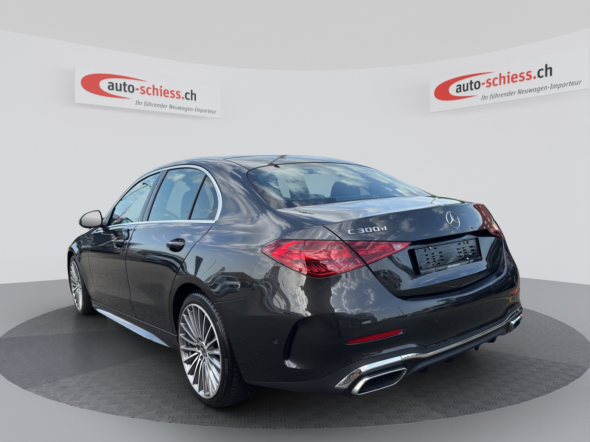 MERCEDES-BENZ 300 C 300 d AMG Line-showroom-element-3