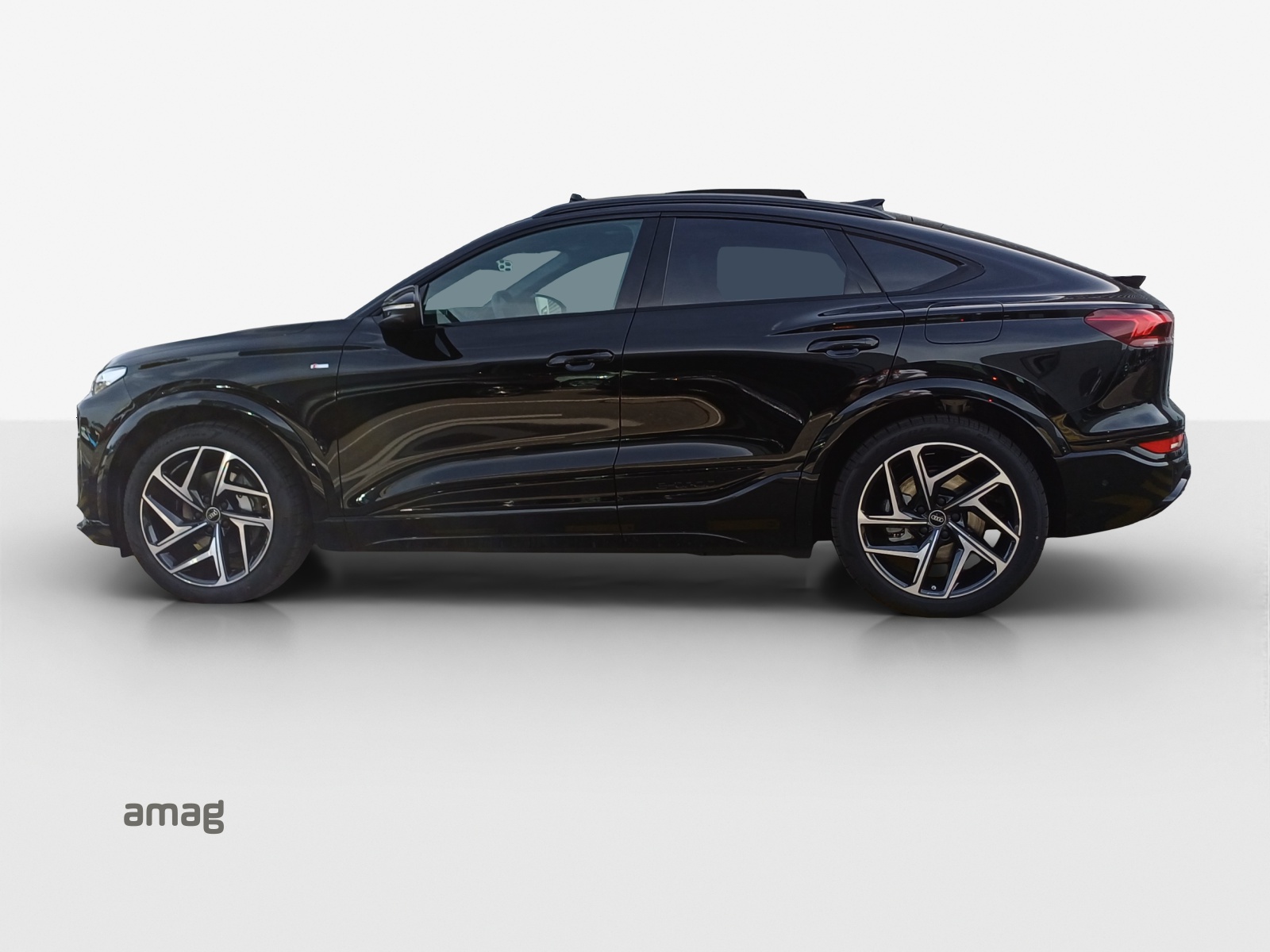 AUDI Q6 Sportback e-tron quattro-image-1
