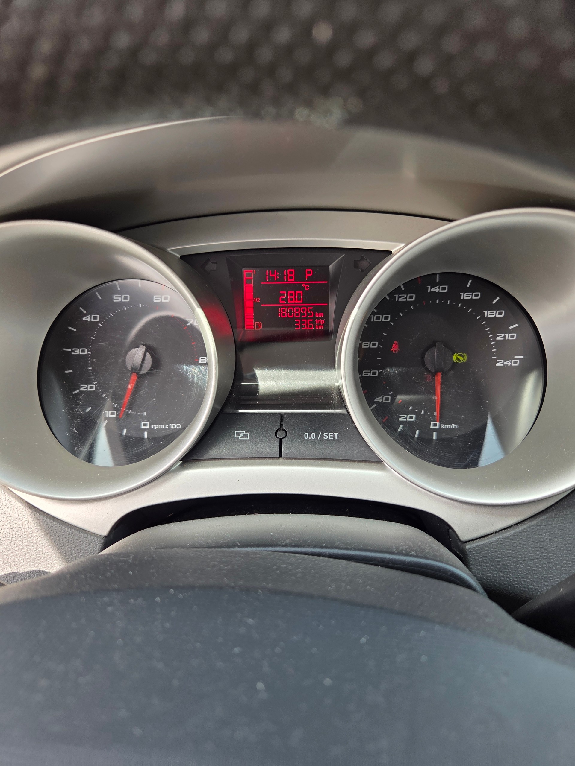 SEAT Ibiza 1.6 Sport DSG-image-8