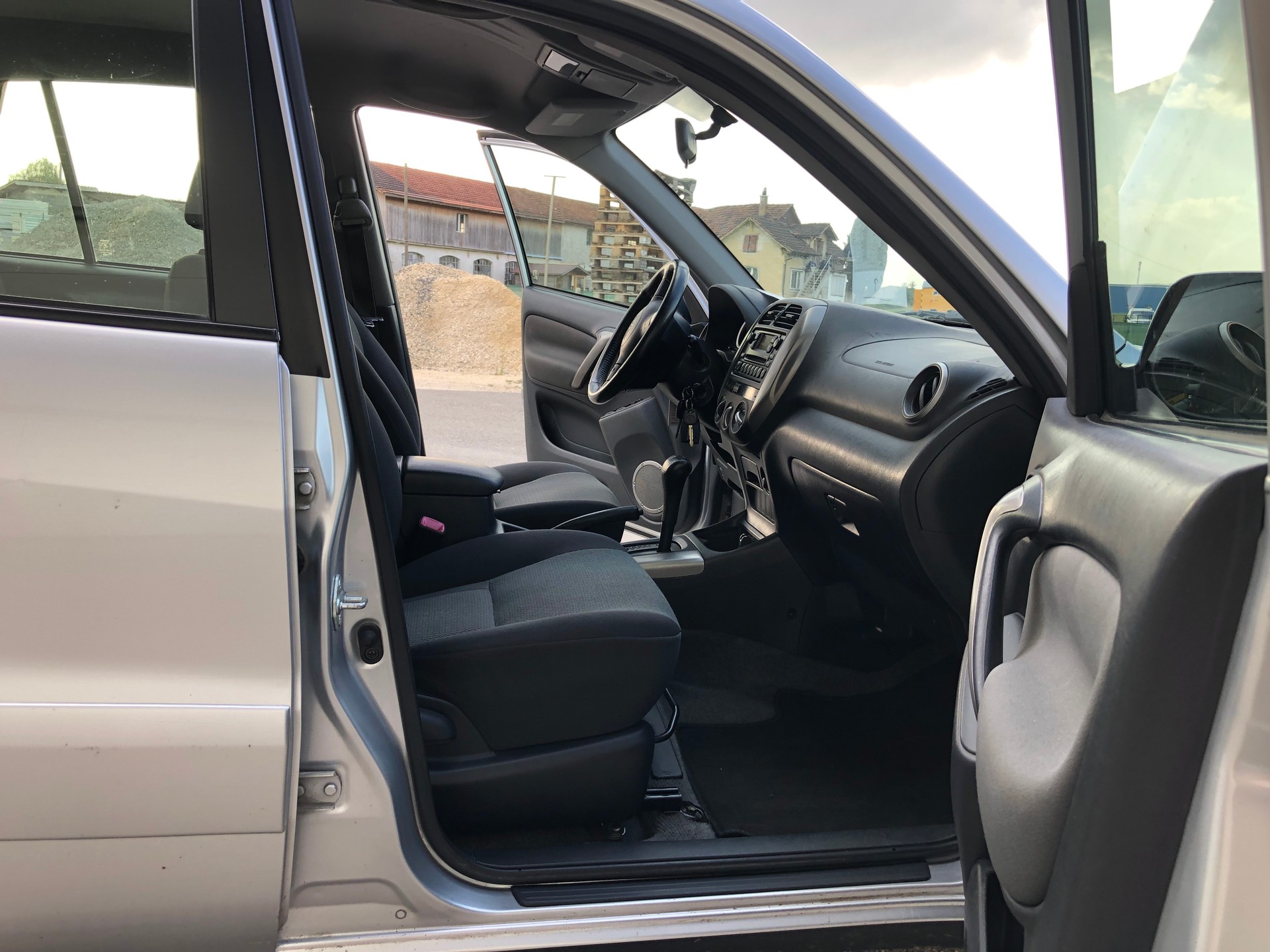 TOYOTA RAV-4 2.0 16V Linea Sol-image-8
