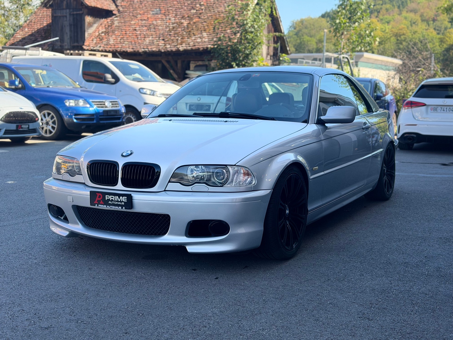 BMW 330Ci Cabriolet-image-2