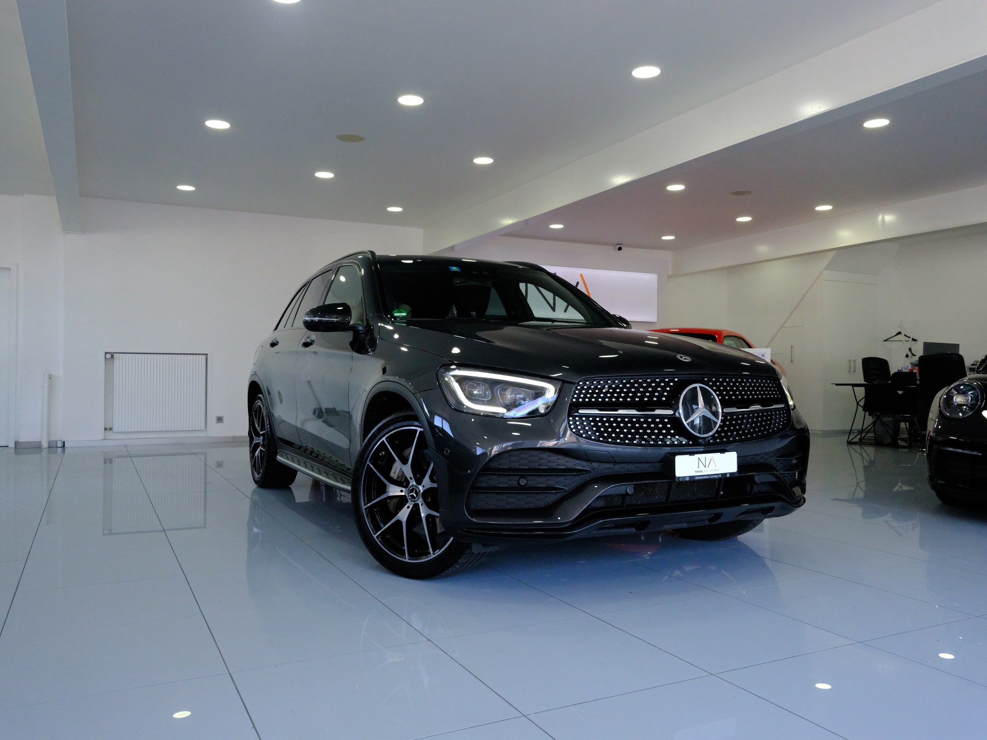 MERCEDES-BENZ GLC 220 d AMG Line 4Matic 9G-Tronic-image-0