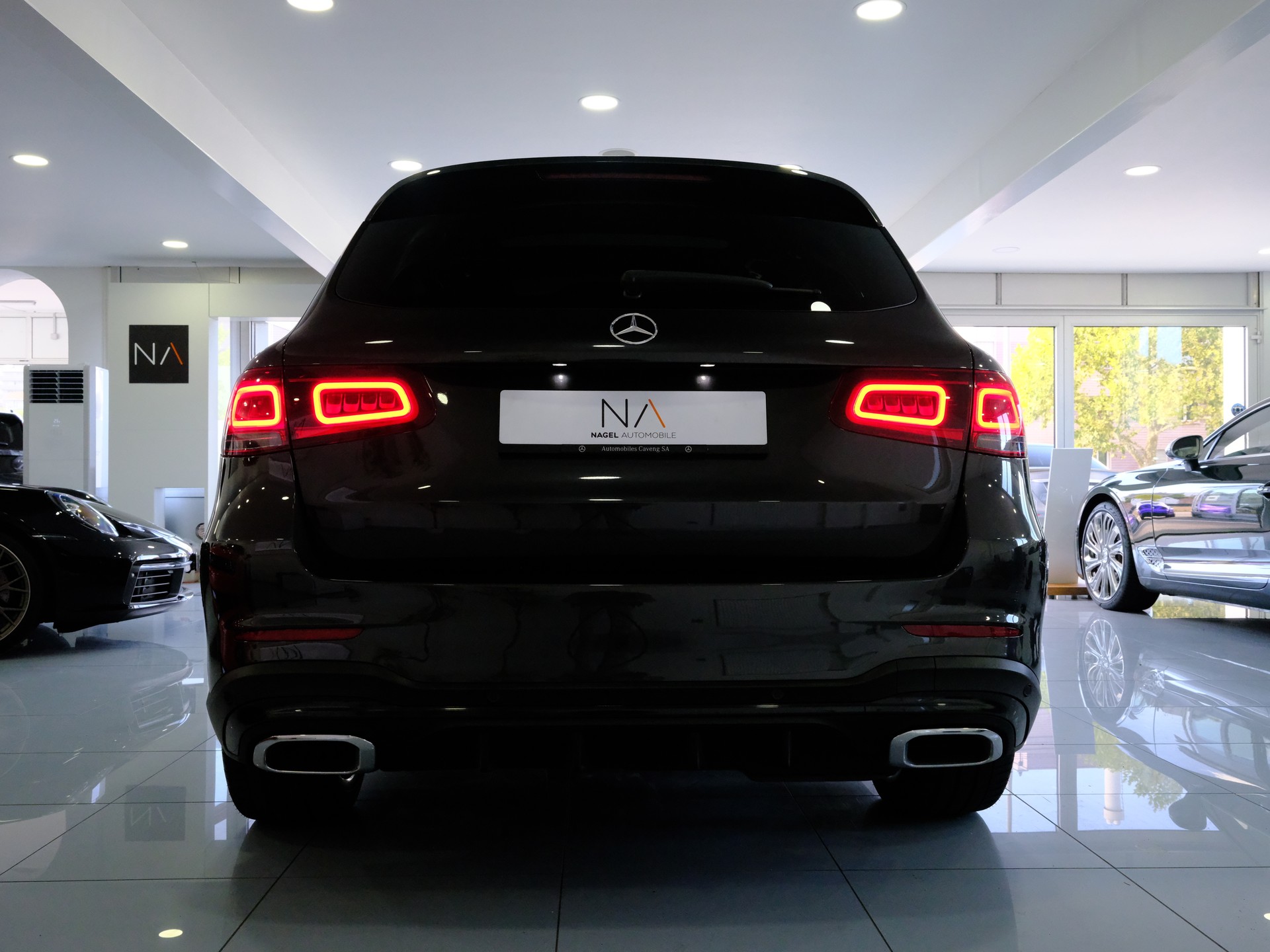 MERCEDES-BENZ GLC 220 d AMG Line 4Matic 9G-Tronic-image-5