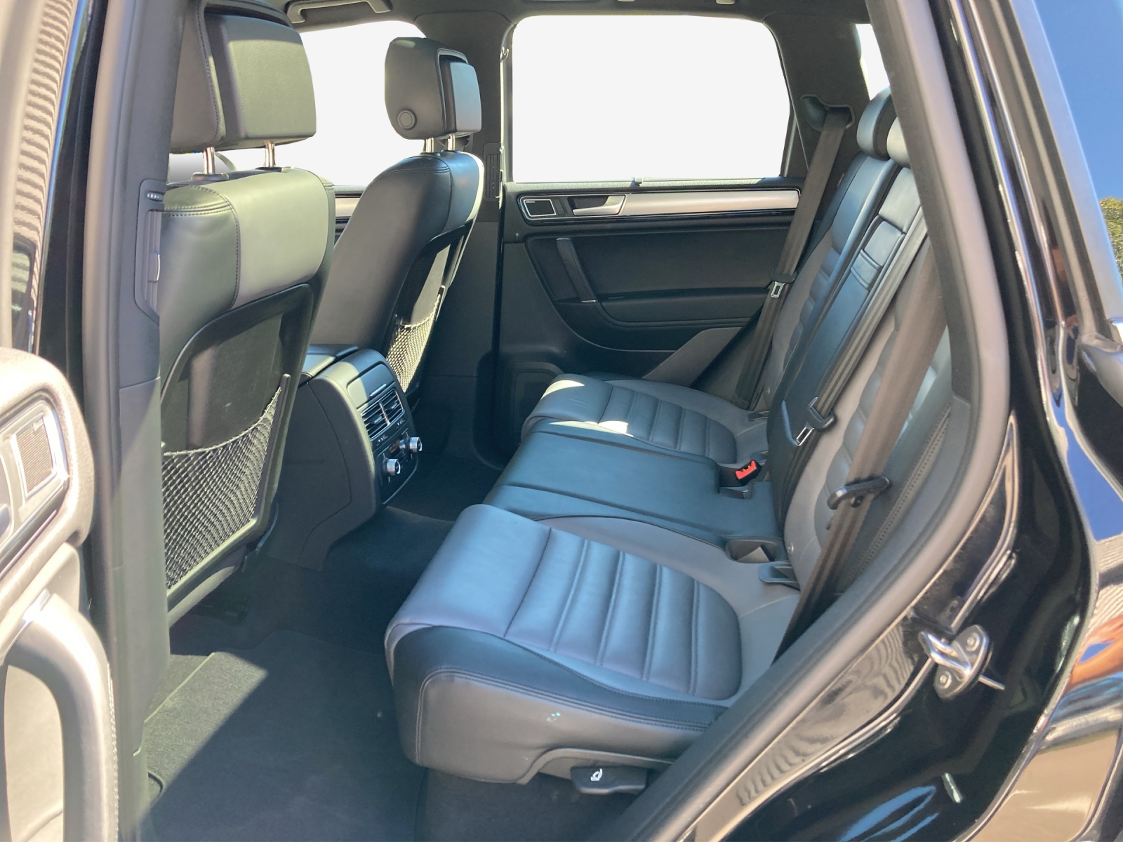 VW Touareg 3.0 TDI BlueMotion Technology Tiptronic-image-11