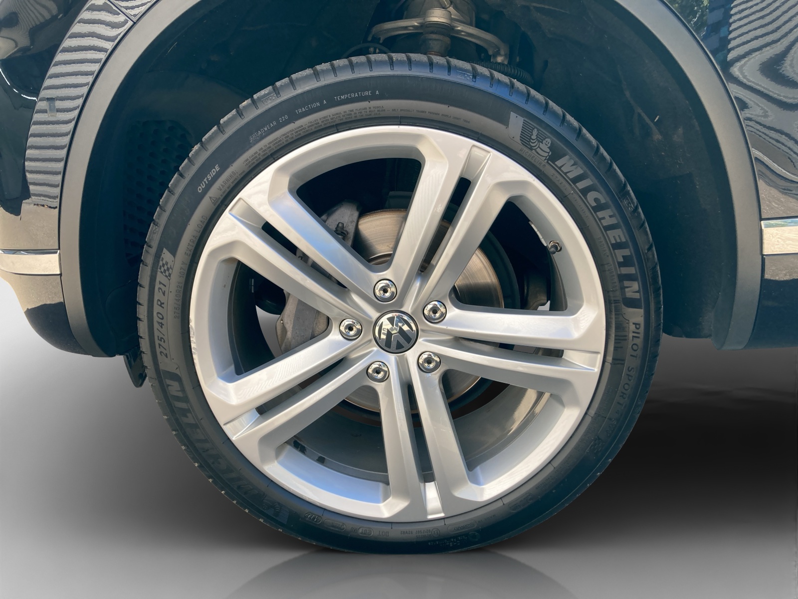 VW Touareg 3.0 TDI BlueMotion Technology Tiptronic-image-15