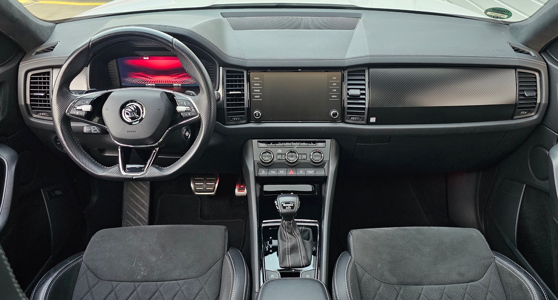 SKODA Kodiaq 2.0 TDI CR SportLine 4x4 DSG-image-4
