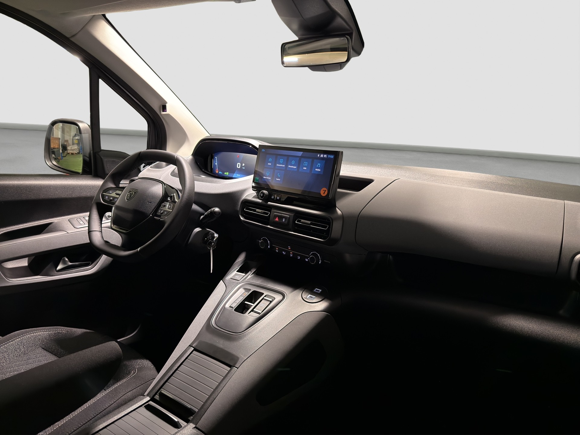 PEUGEOT Rifter Long 1.5 BlueHDi 130 Family Edition-image-13