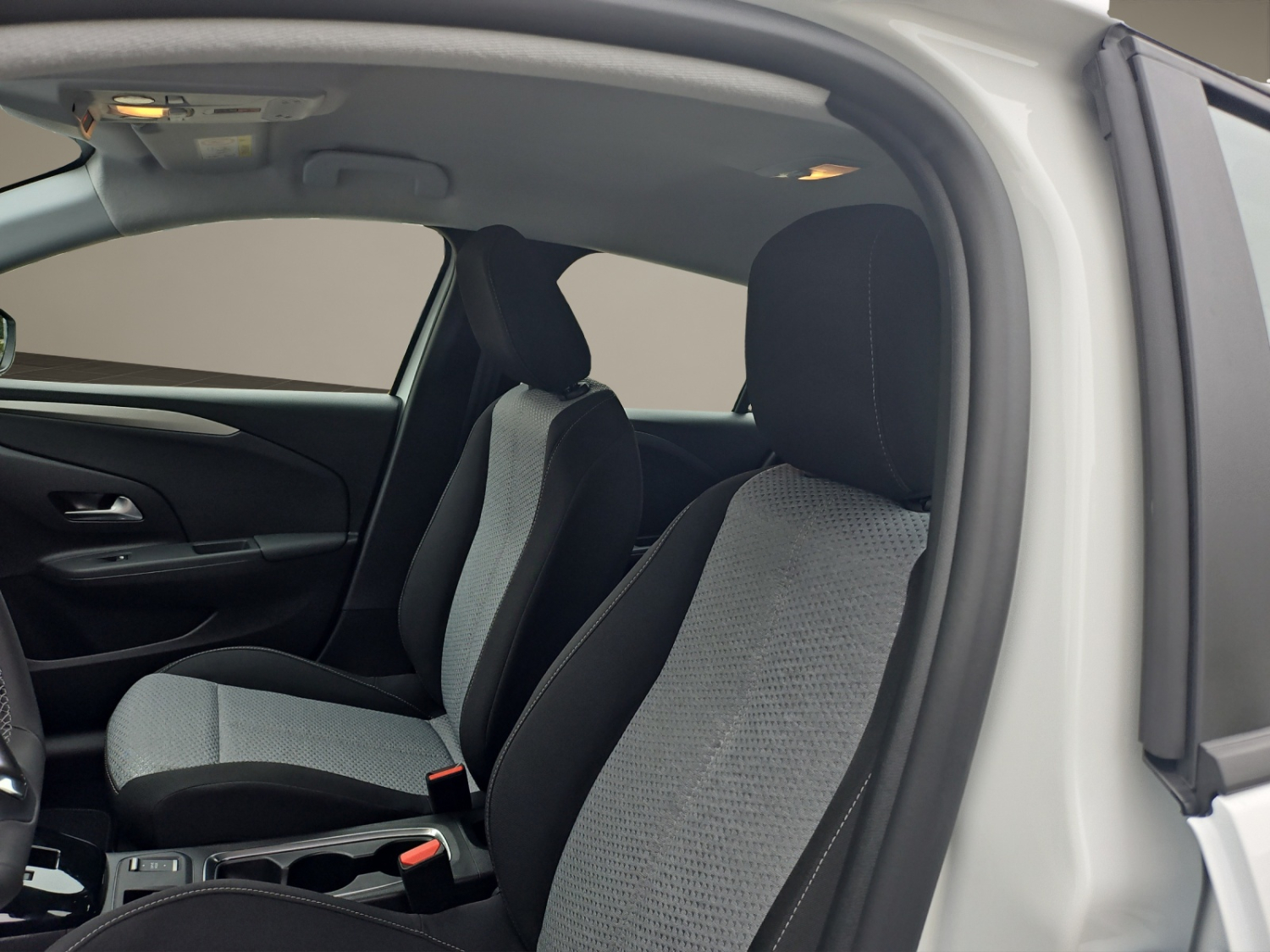 OPEL Corsa 1.2 T MHEV GS Edition white-image-18