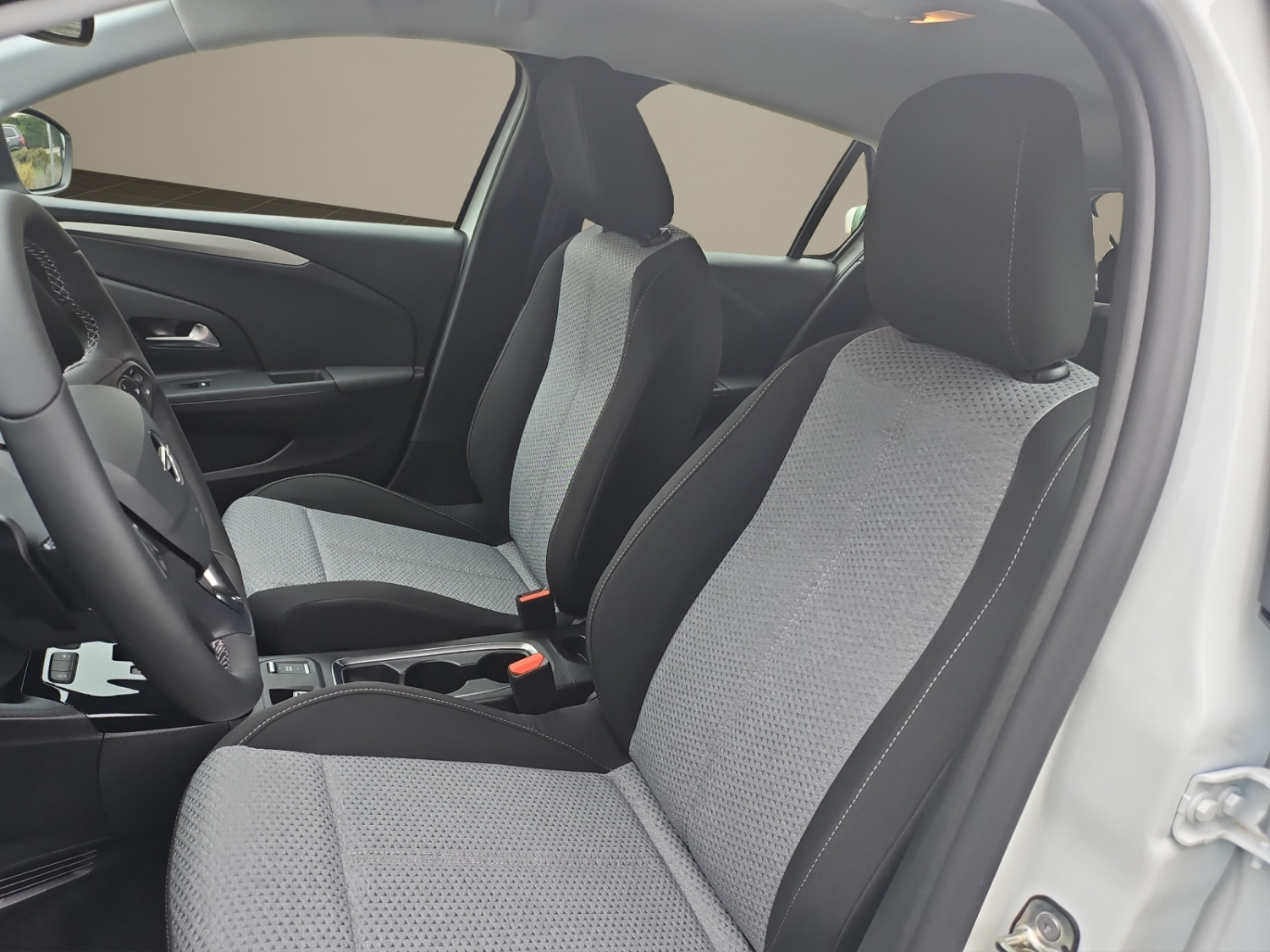 OPEL Corsa 1.2 T MHEV GS Edition white-image-8