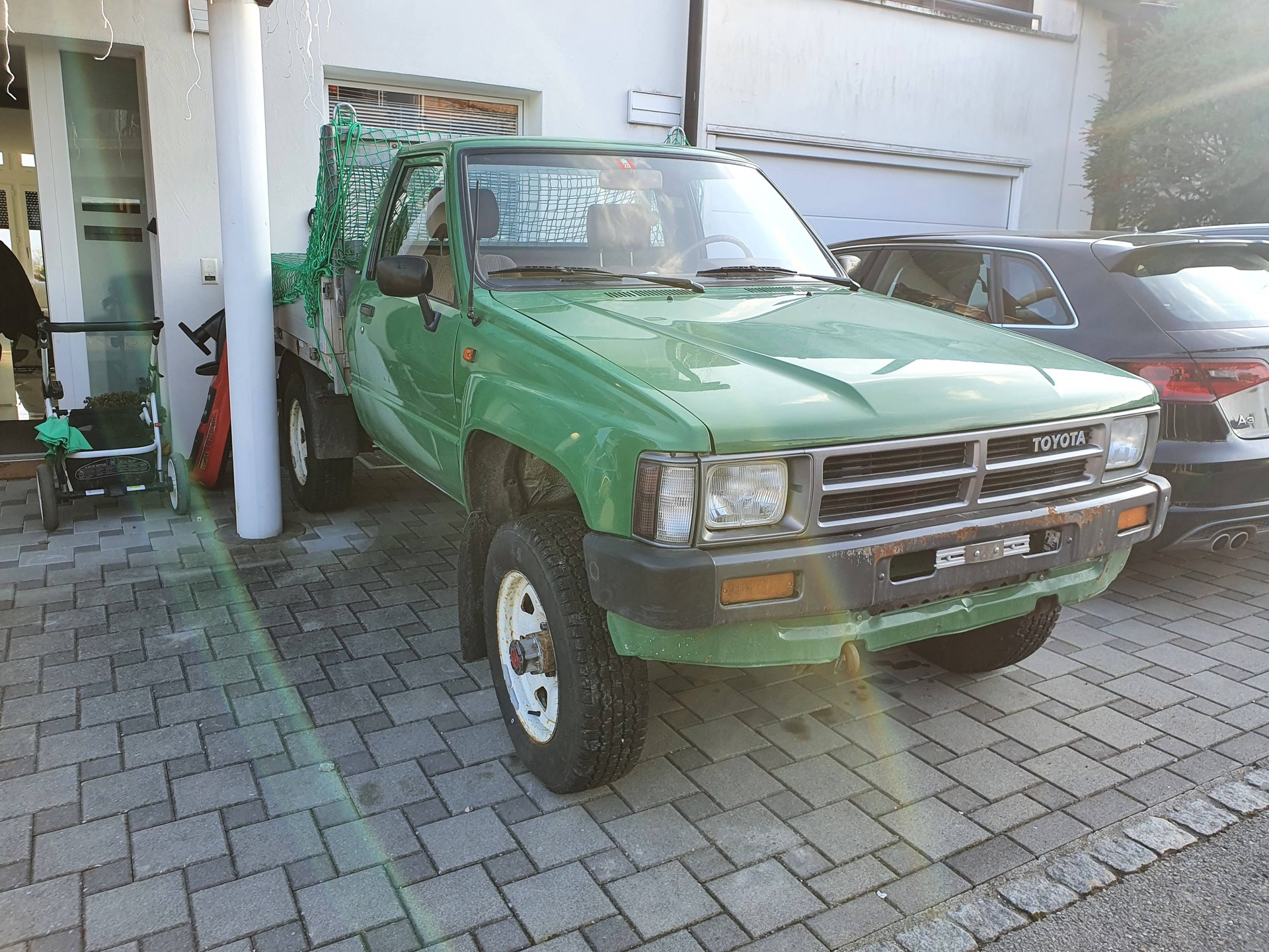 TOYOTA Toyota Hilux 4WD-image-1