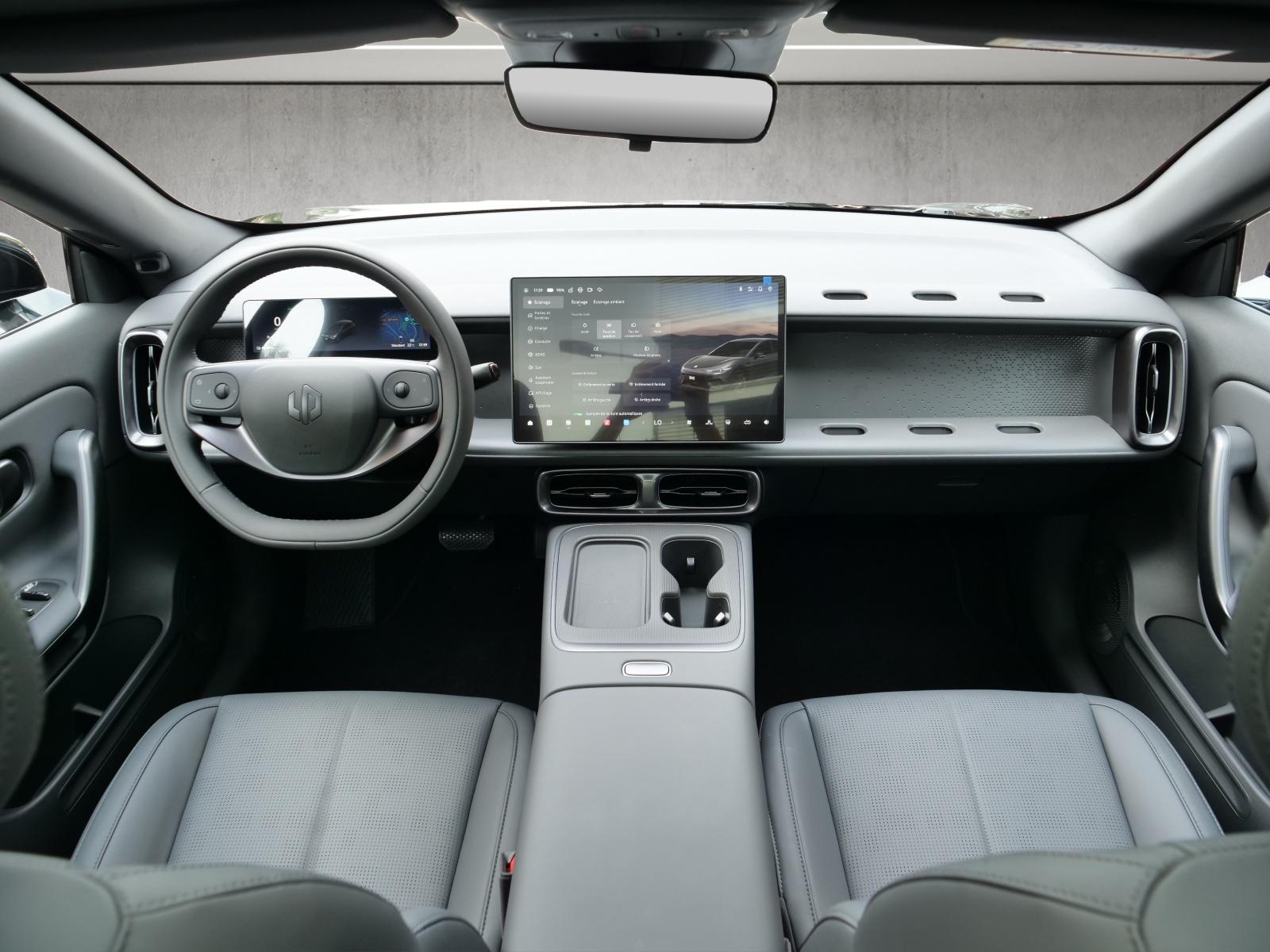 LEAPMOTOR B05 EV-image-11