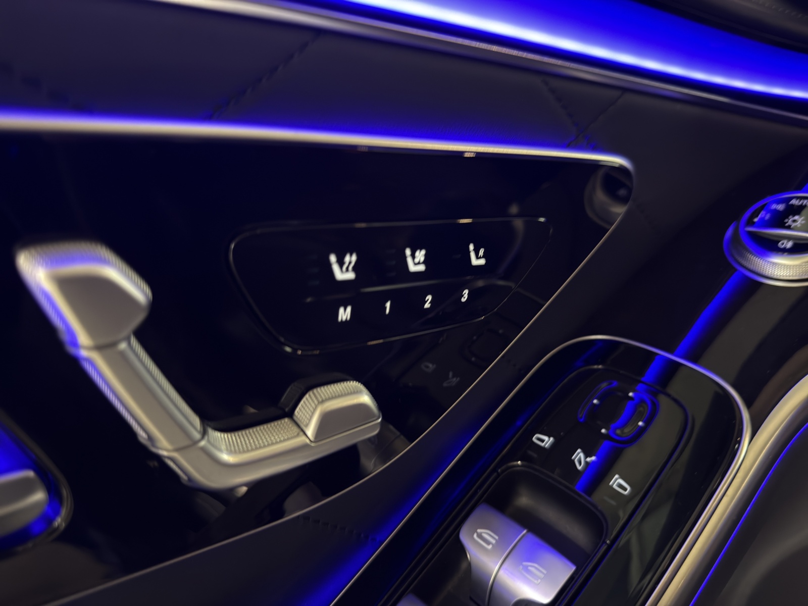 MERCEDES-BENZ S 400 d L AMG Line 9G-Tronic-image-15