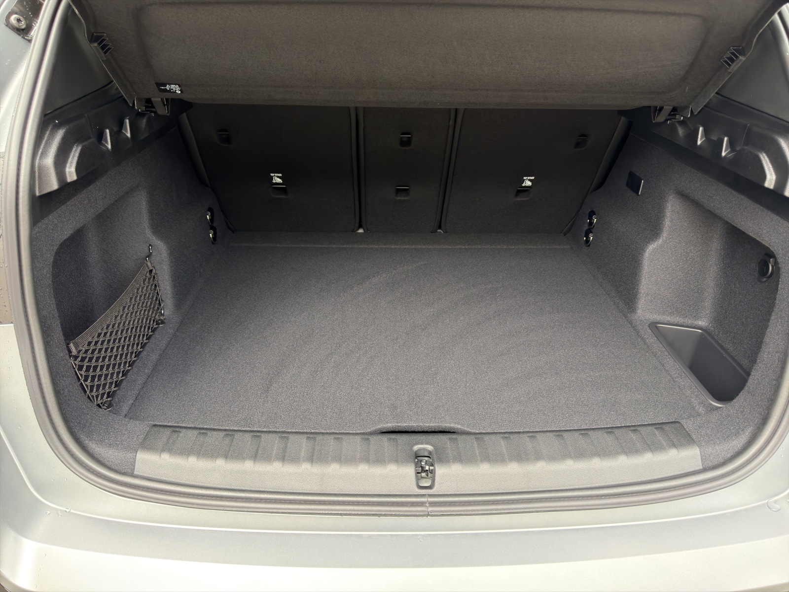 BMW iX1 eDrive 20 Edition M Sport-image-17