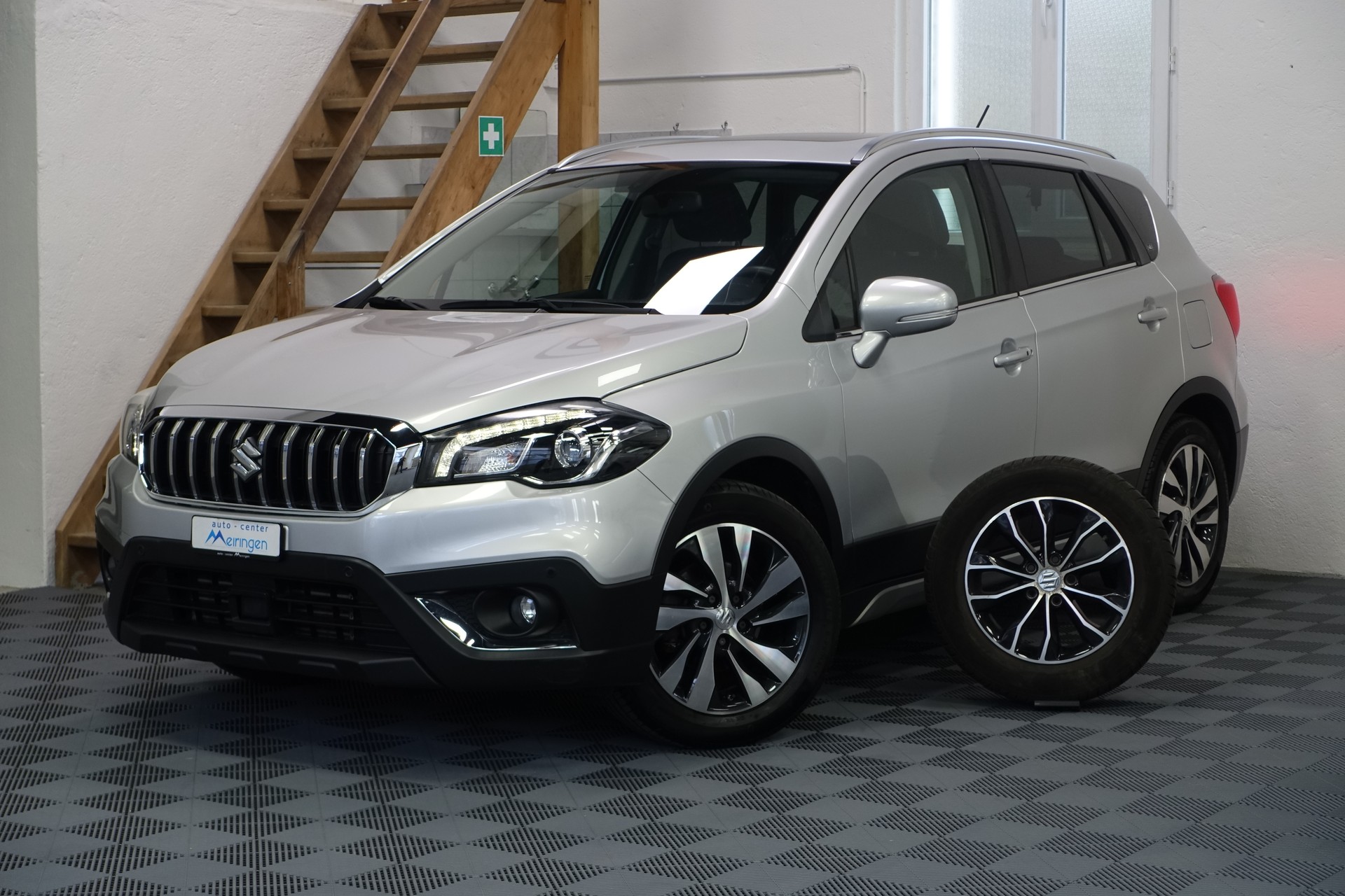 SUZUKI SX4 S-Cross 1.4 T Compact Top 4x4-image-0