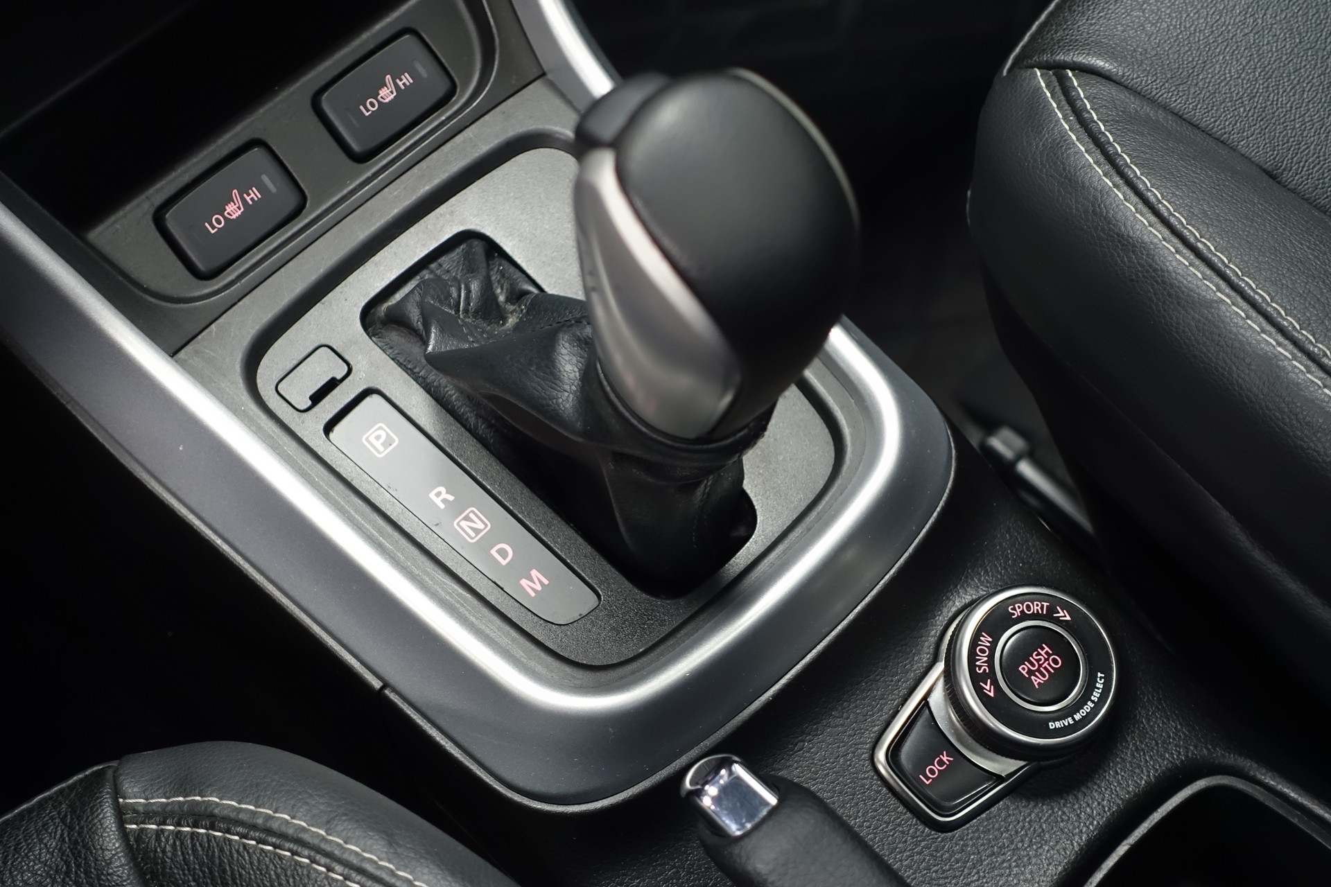 SUZUKI SX4 S-Cross 1.4 T Compact Top 4x4-image-17