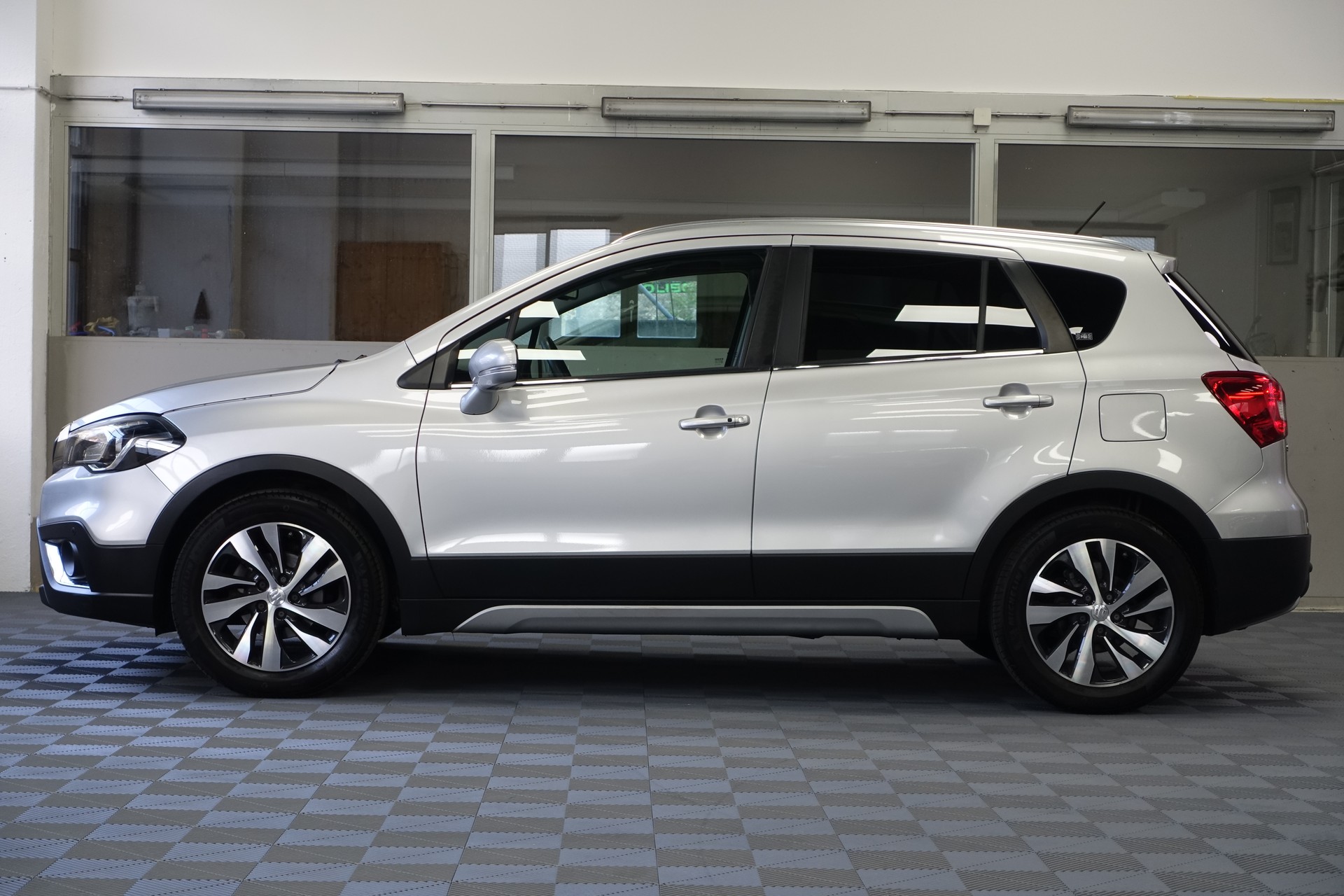 SUZUKI SX4 S-Cross 1.4 T Compact Top 4x4-image-3