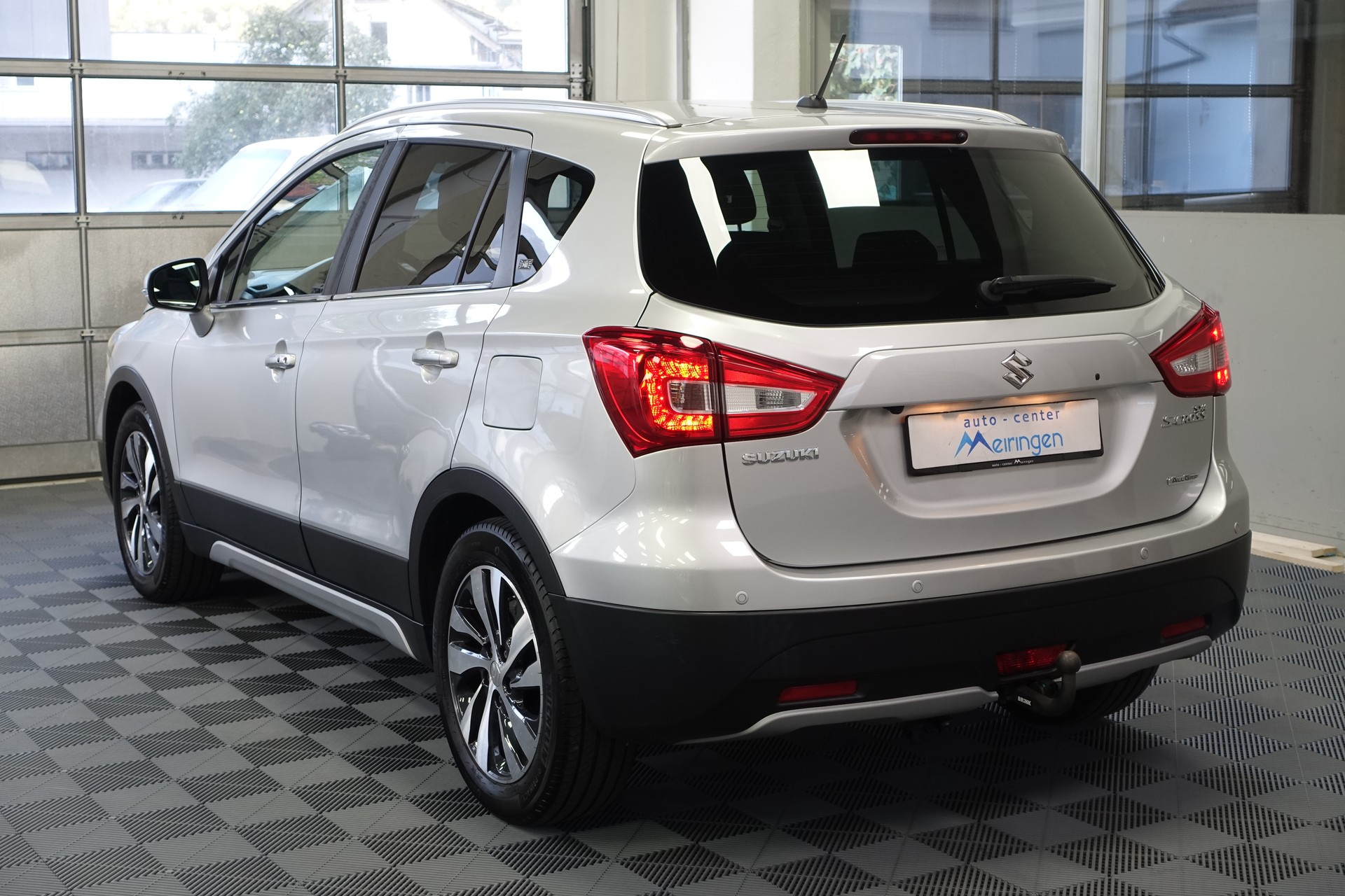 SUZUKI SX4 S-Cross 1.4 T Compact Top 4x4-image-6