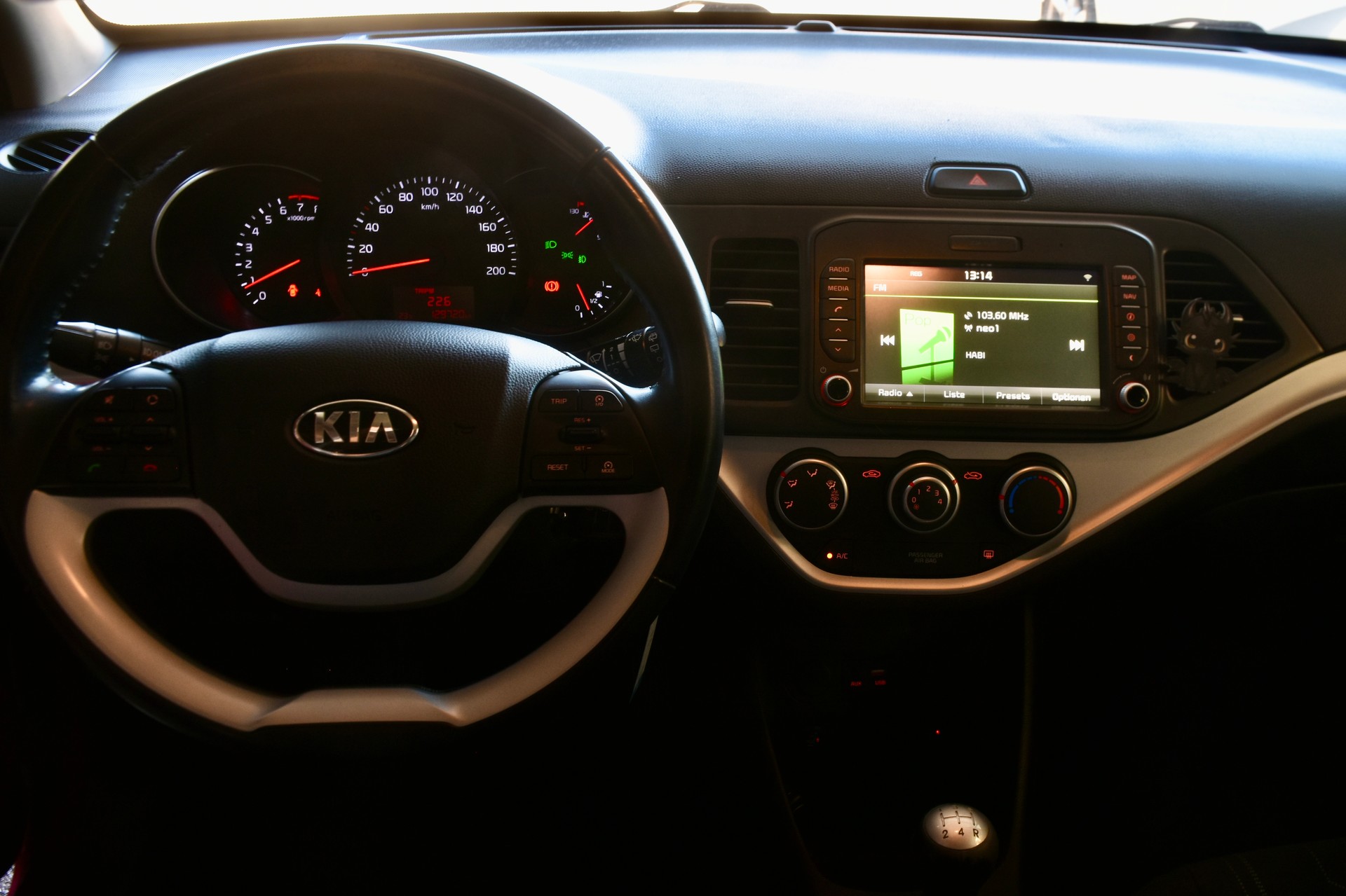 KIA Picanto 1.0 CVVT Basic-image-8