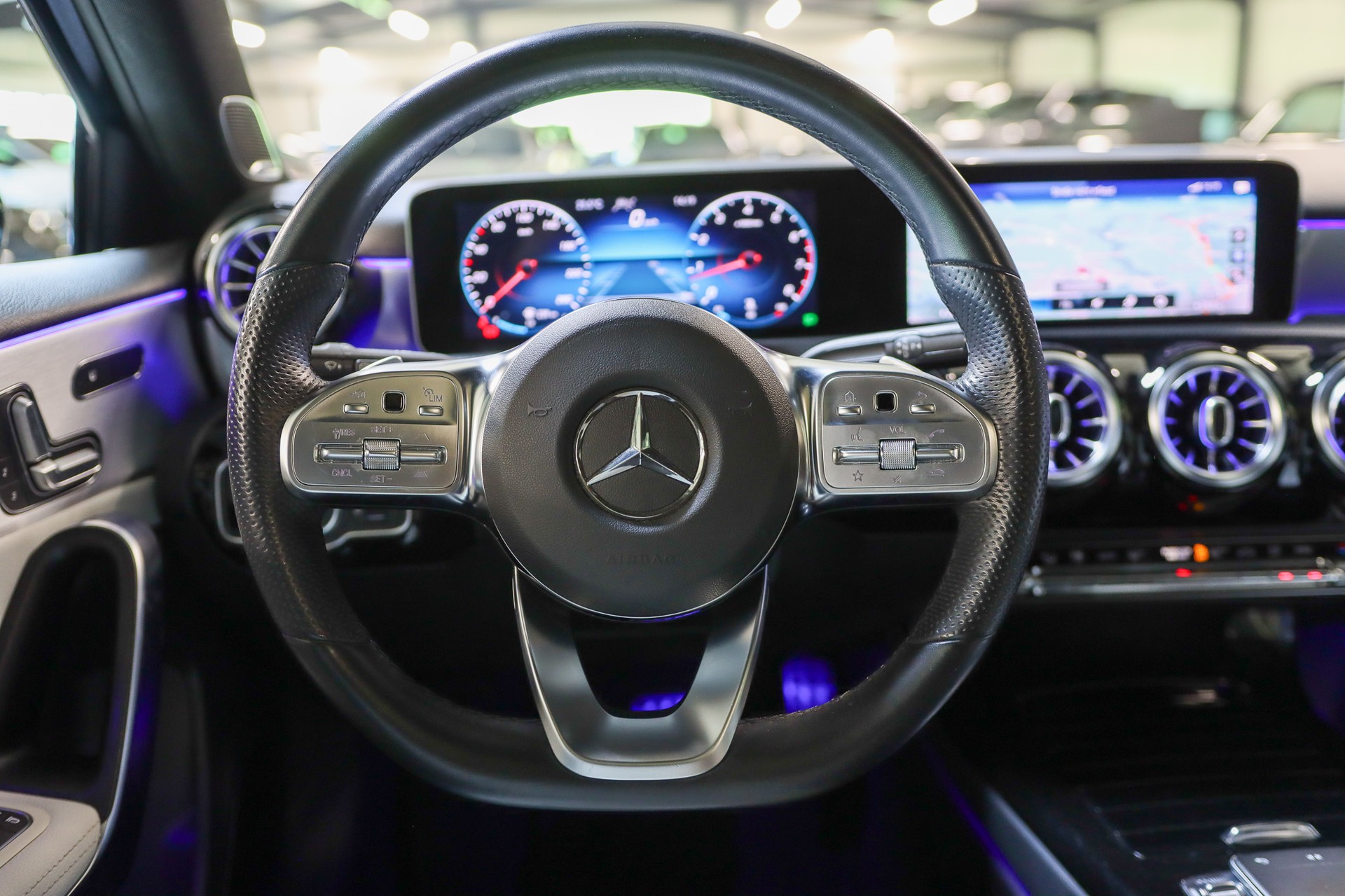 MERCEDES-BENZ A 250 4Matic AMG Line 4Matic 7G-DCT-image-10