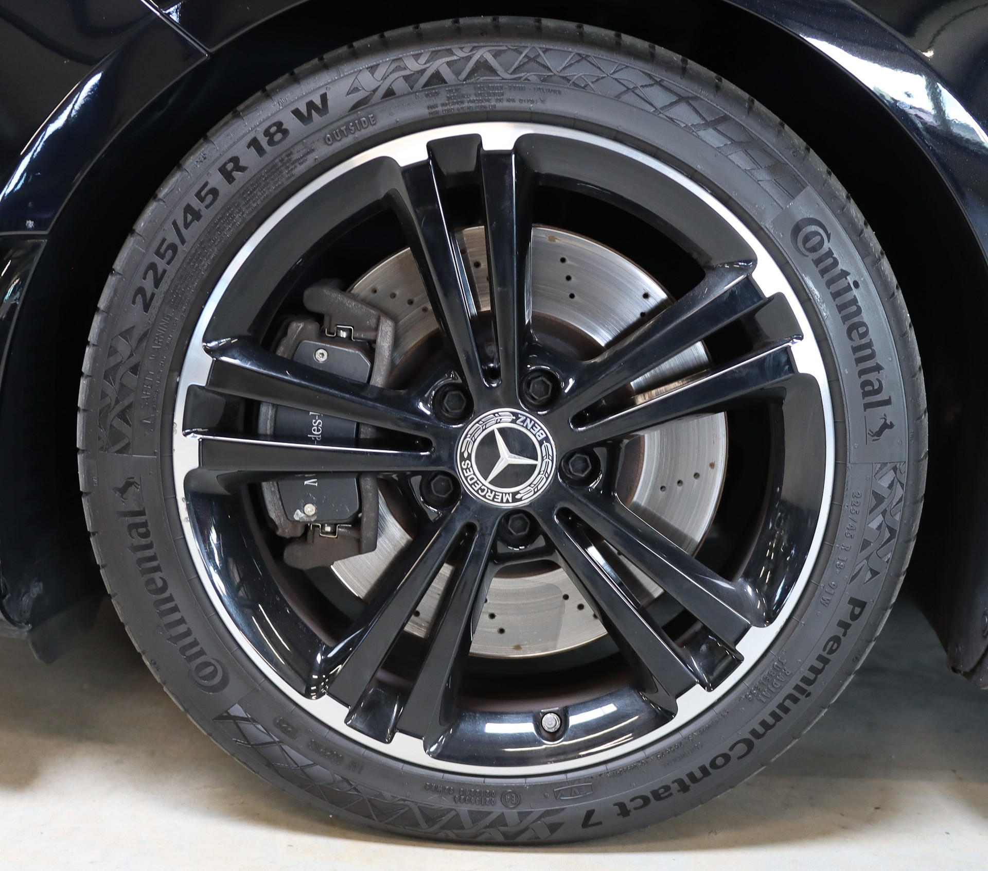 MERCEDES-BENZ A 250 4Matic AMG Line 4Matic 7G-DCT-image-8