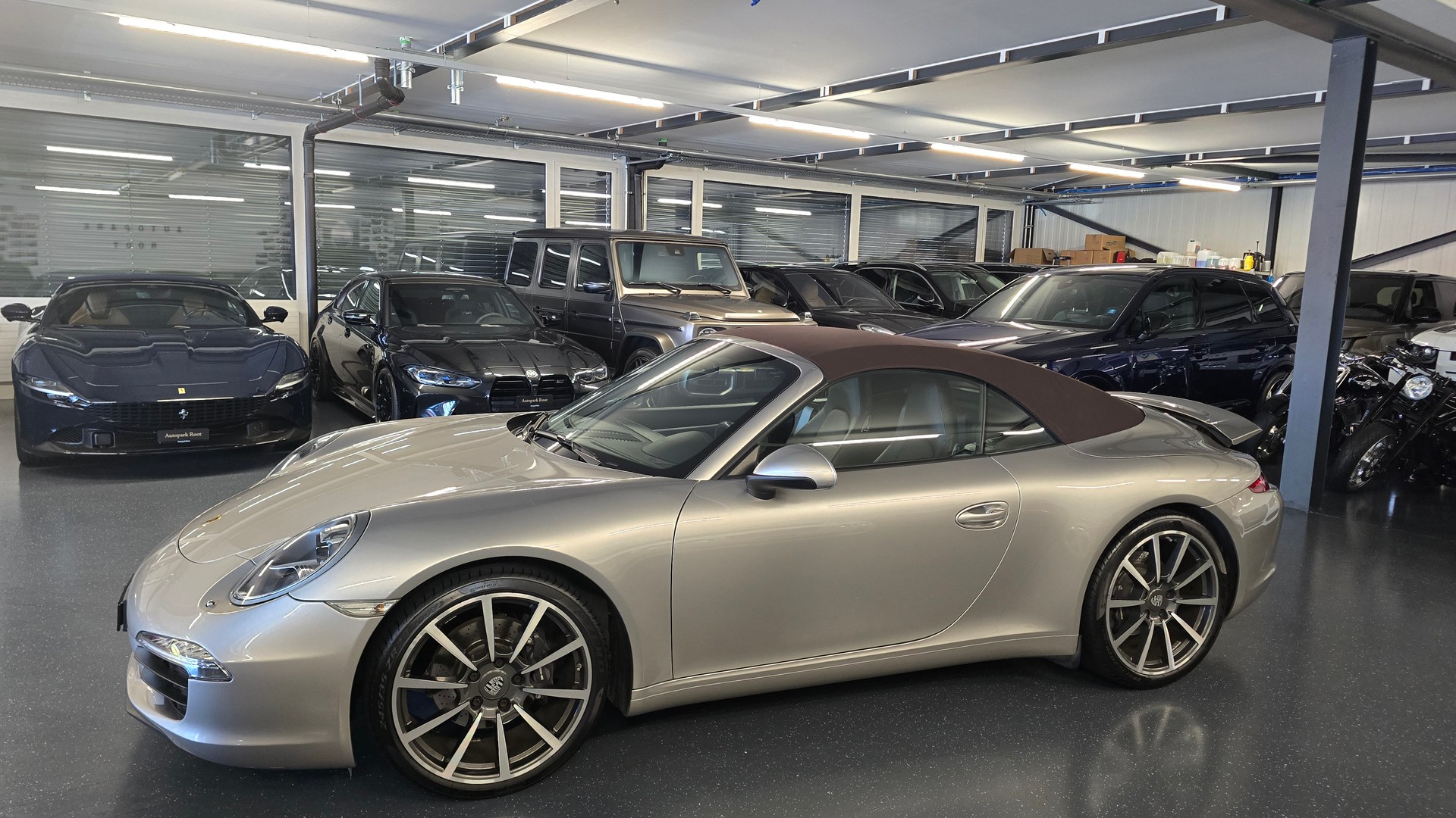 PORSCHE 911 Cabrio Carrera-image-6