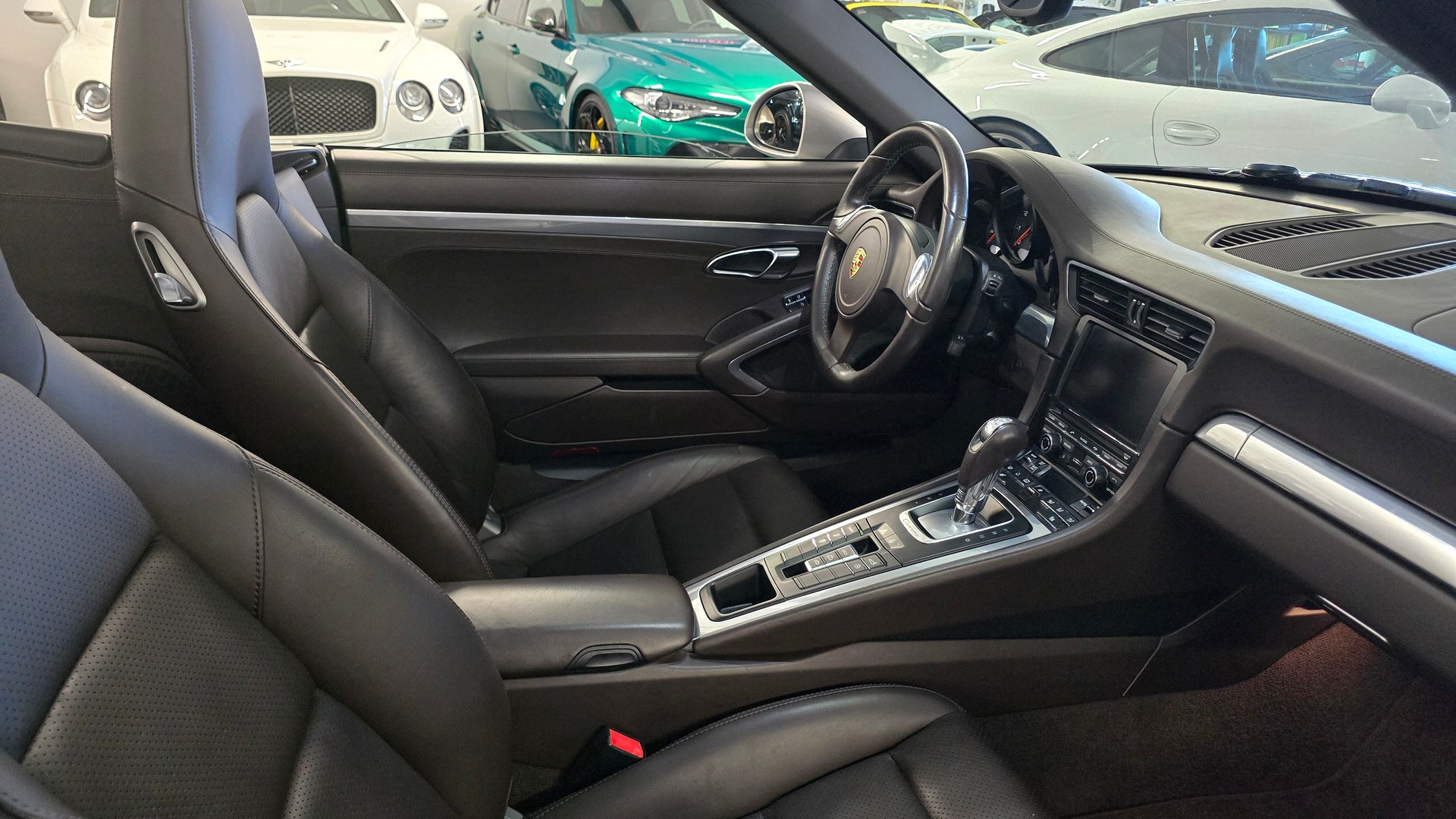 PORSCHE 911 Cabrio Carrera-image-23