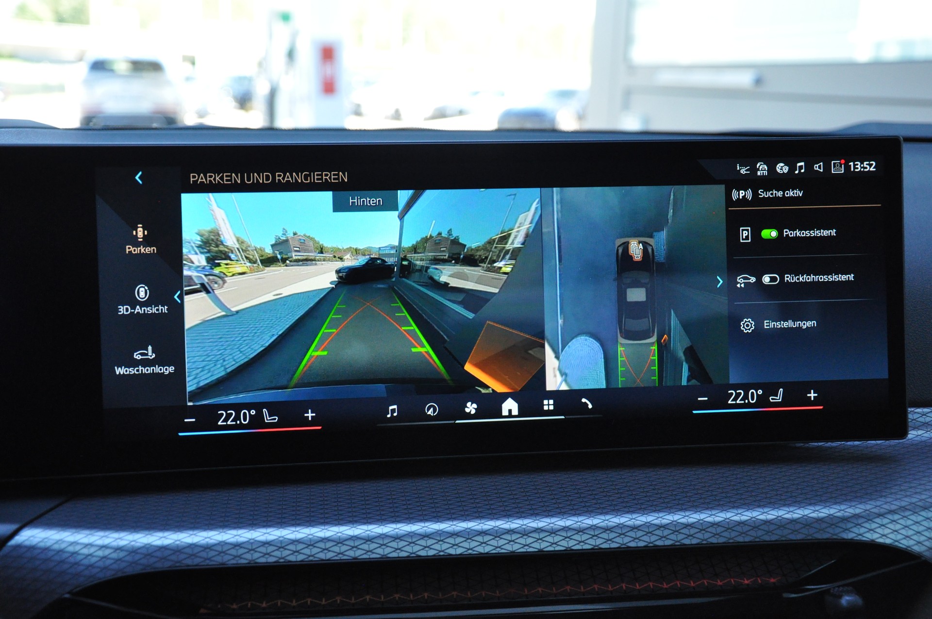 BMW 330i Limousine xDrive-image-11