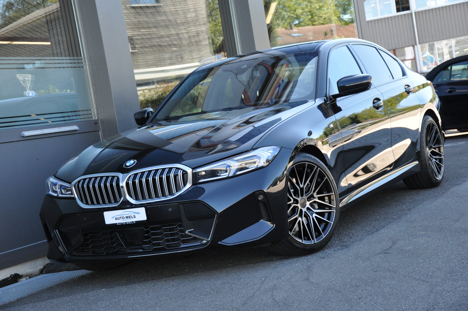BMW 330i Limousine xDrive-image-1