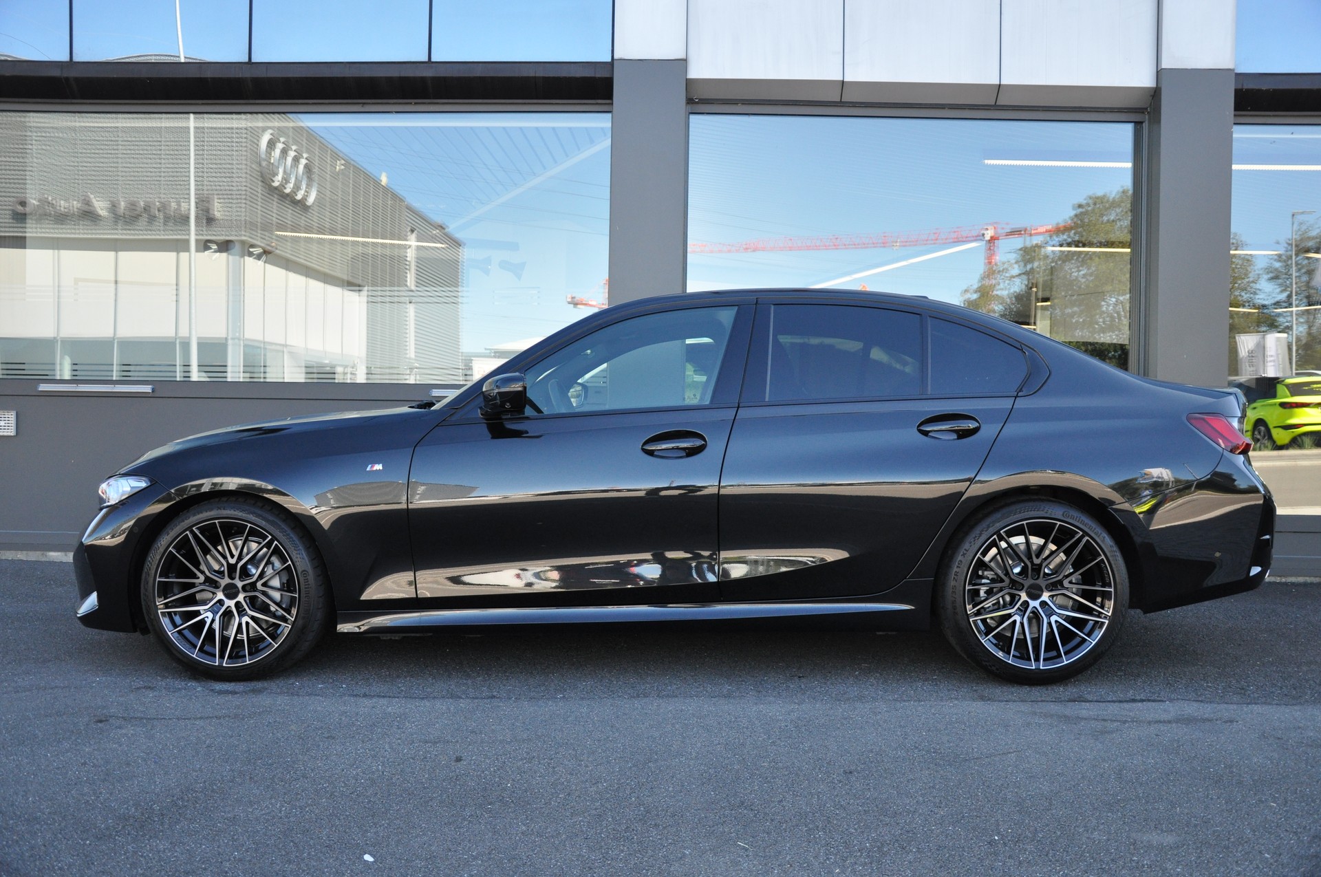 BMW 330i Limousine xDrive-image-2