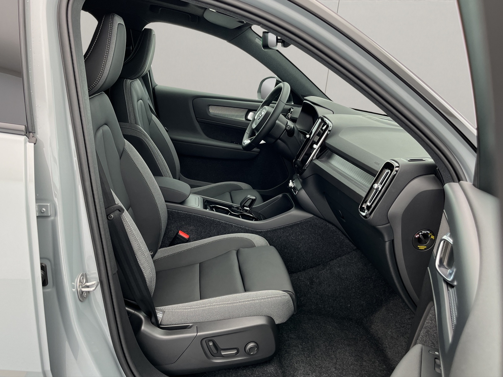 VOLVO EX40 Twin Performance Ultra AWD-image-9