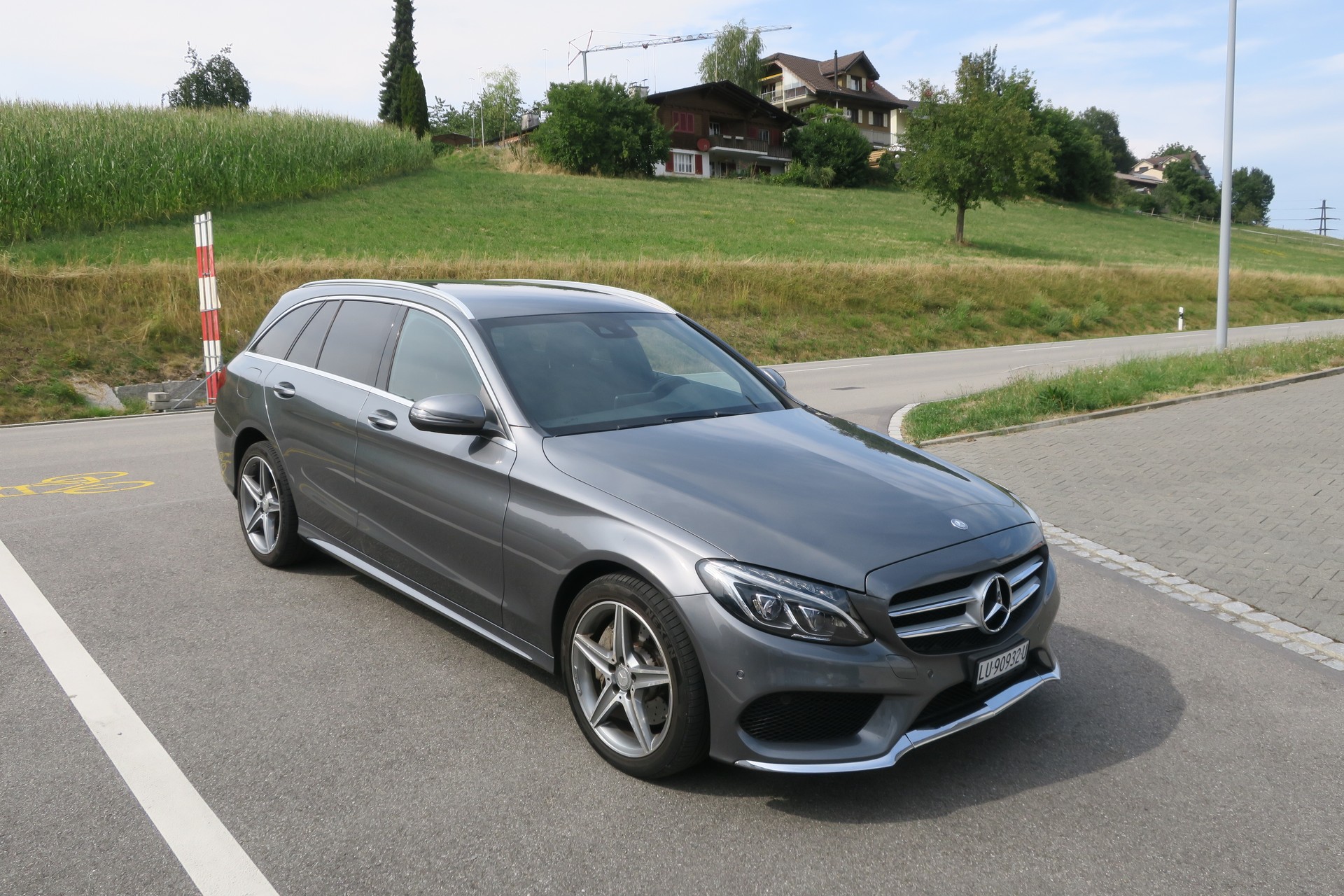 MERCEDES-BENZ C250 CDI AMG Line 4 Matic 9-G Tronic-image-0