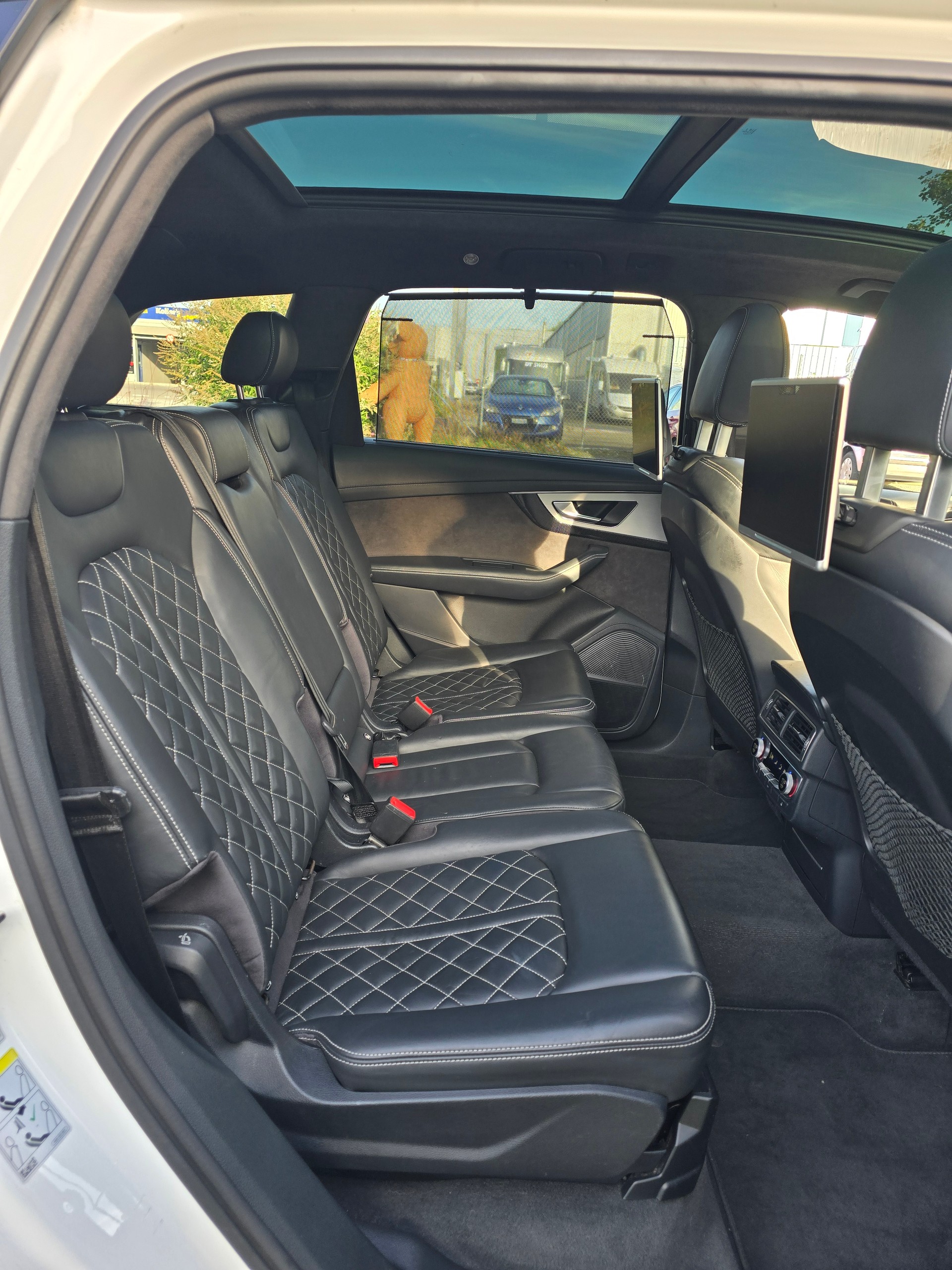 AUDI SQ7 4.0 TDI quattro tiptronic-image-21